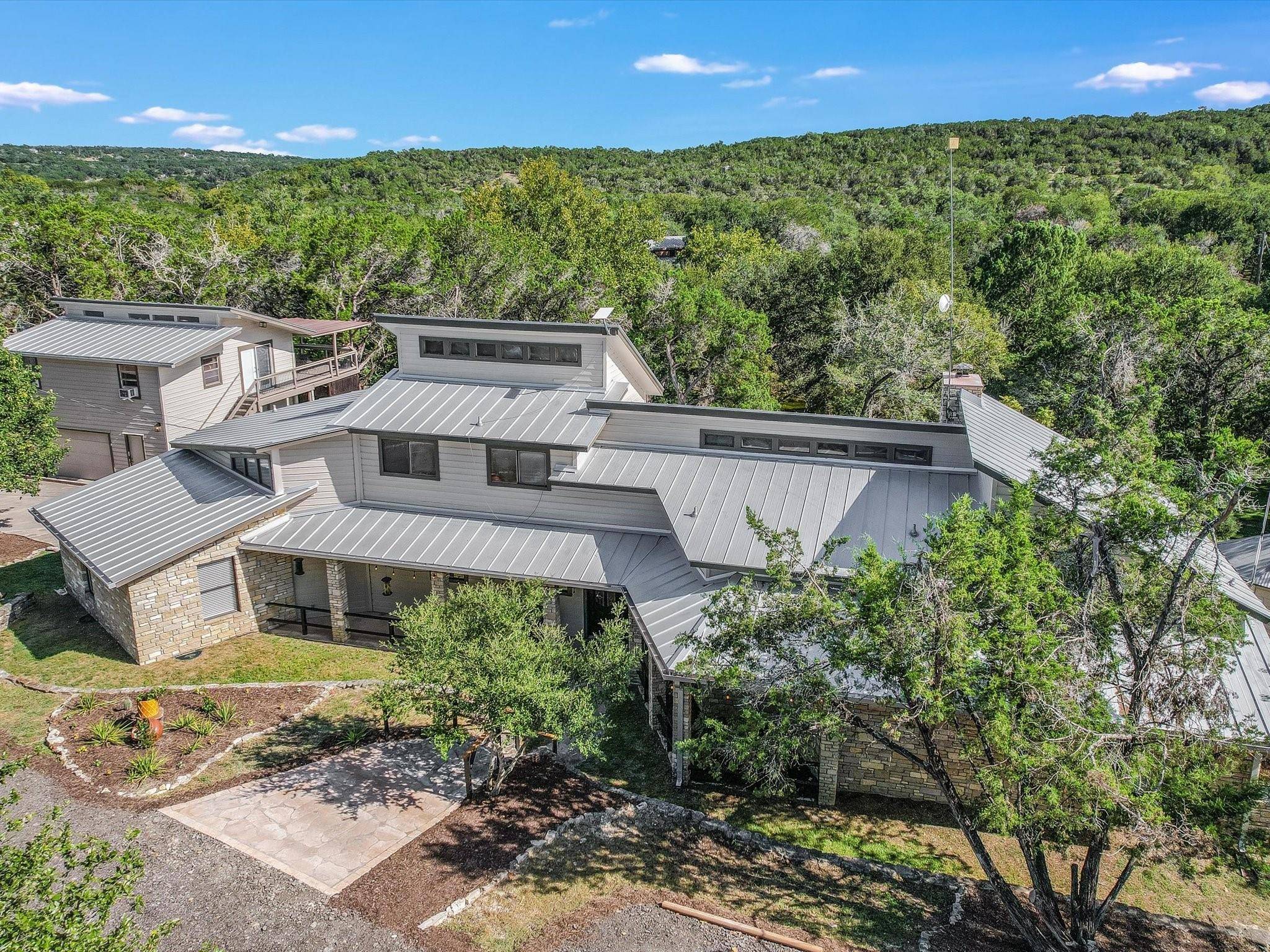 Wimberley, TX 78676,609 Deer Lake RD