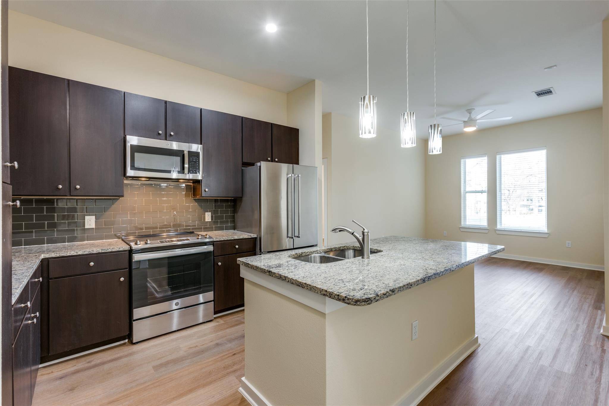 Austin, TX 78704,1900 BARTON SPRINGS RD #2019