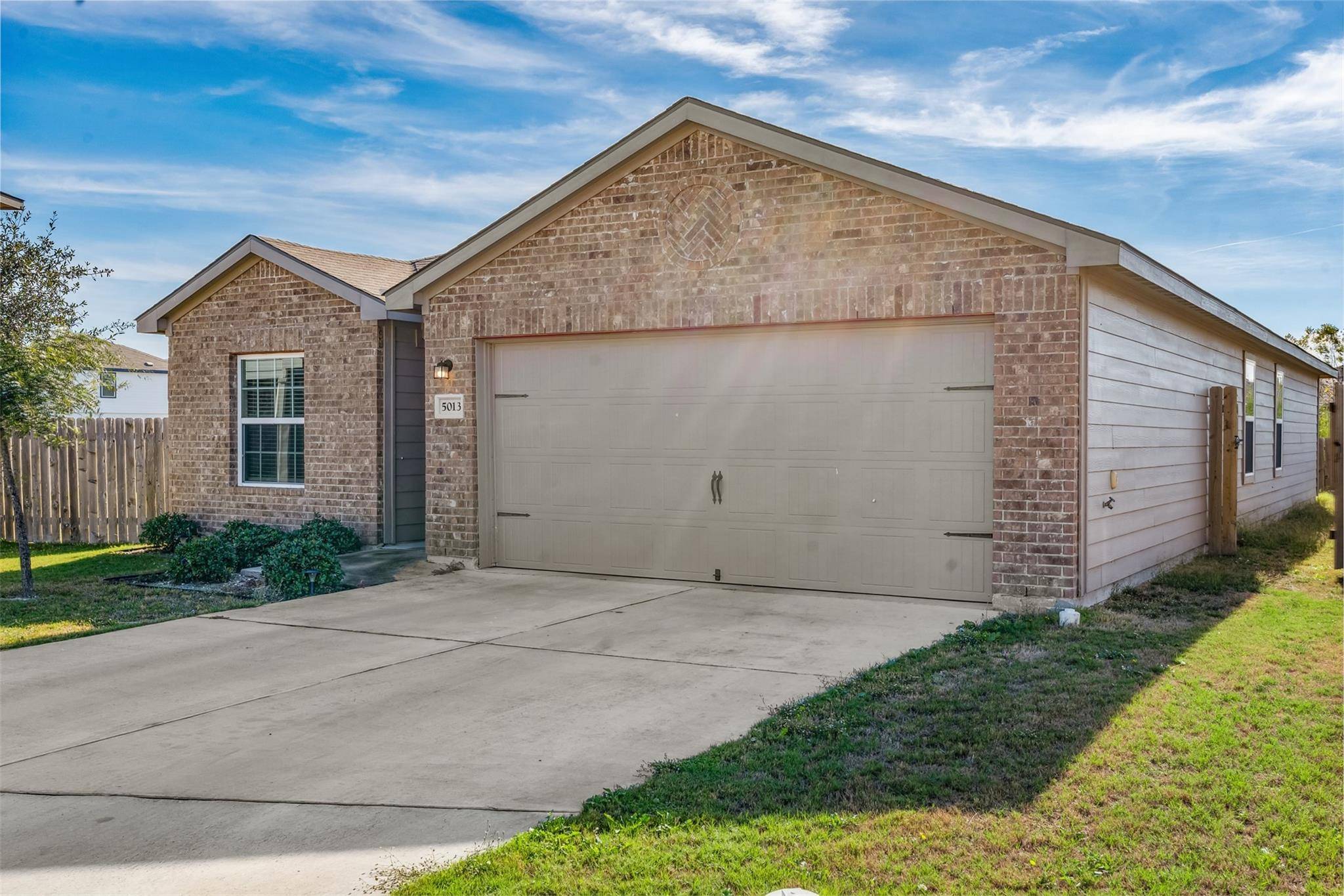 Jarrell, TX 76537,5013 Cressler LN #27G