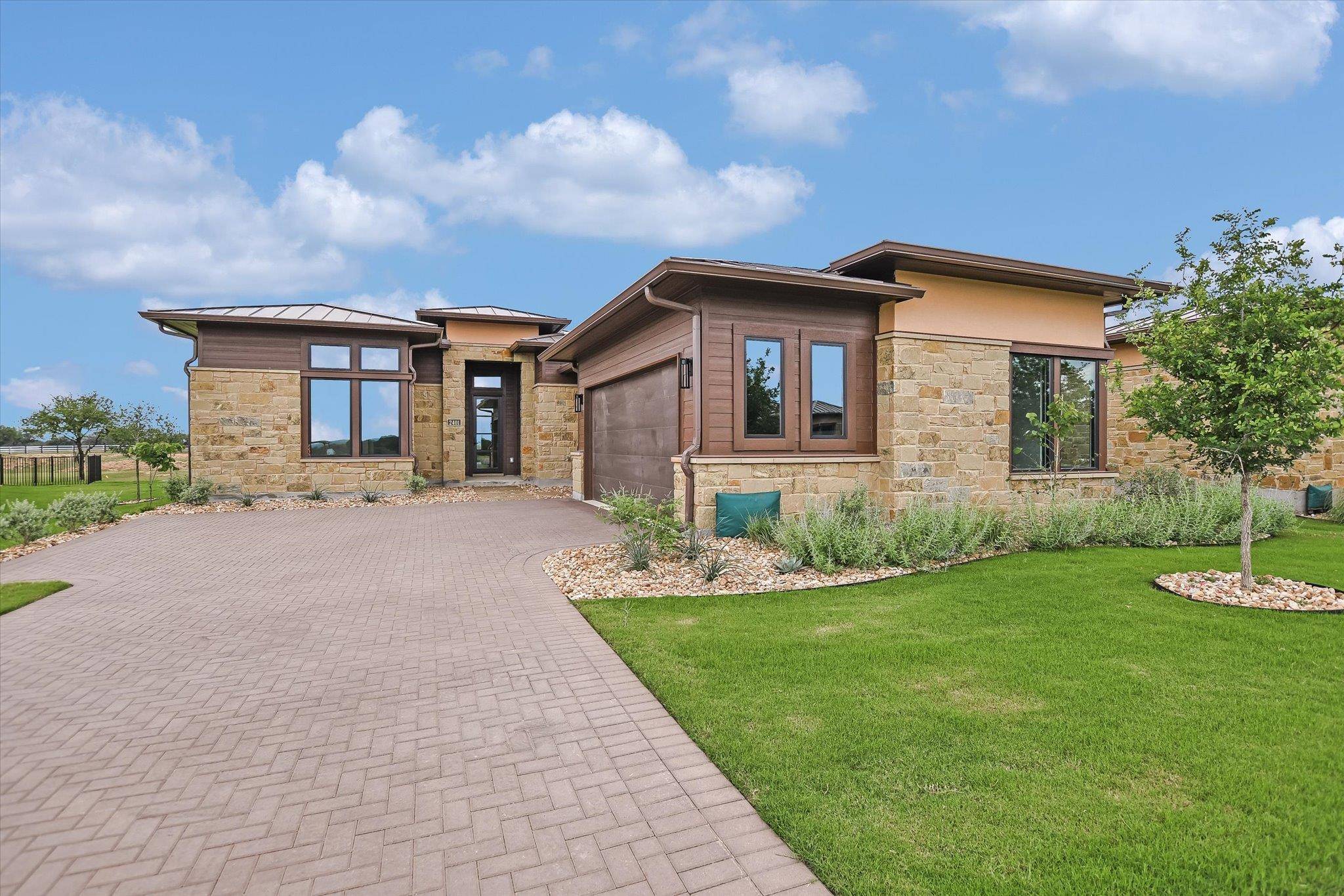 Spicewood, TX 78669,2401 Kahala Sunset DR