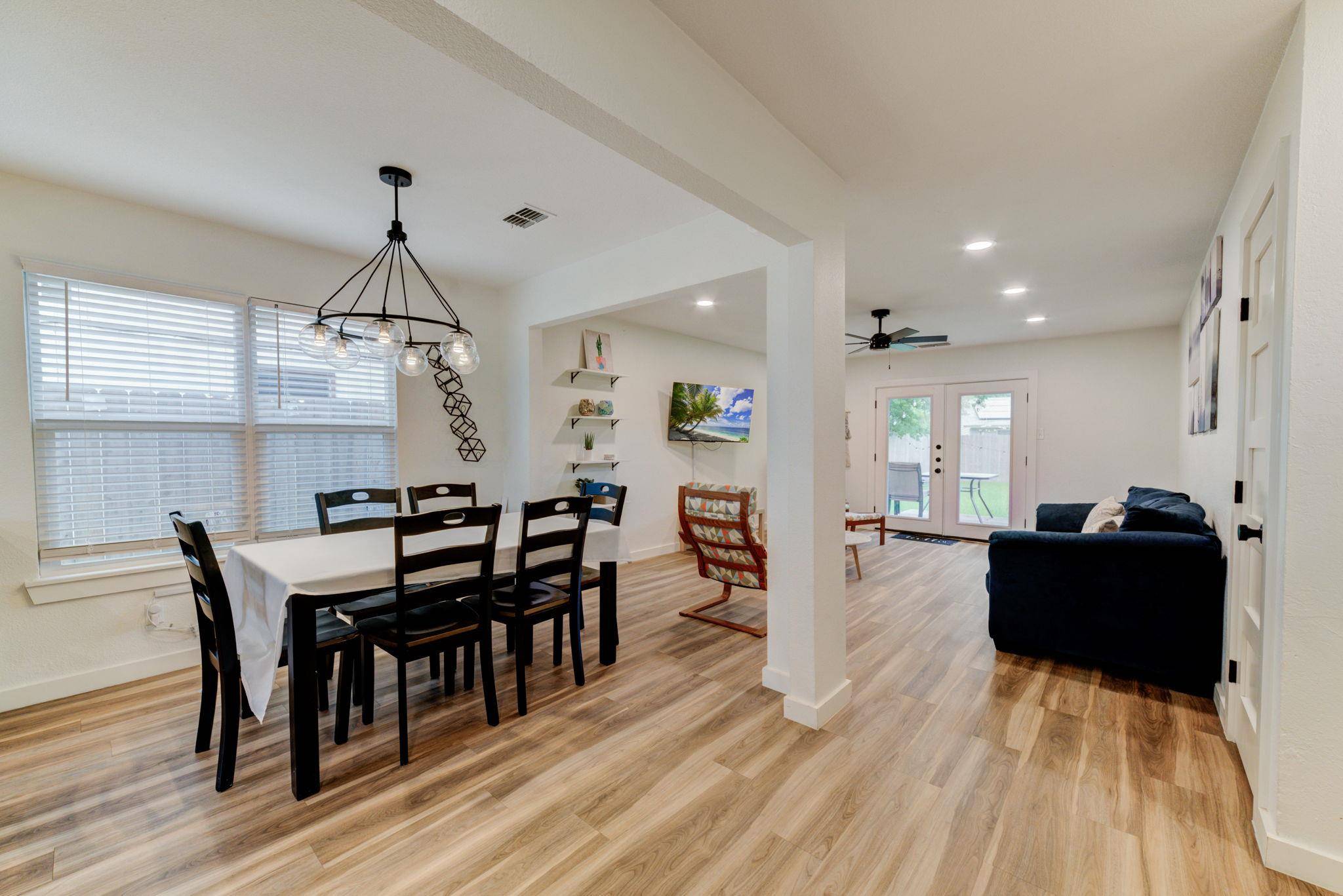 Austin, TX 78744,4405 Button Bend CIR