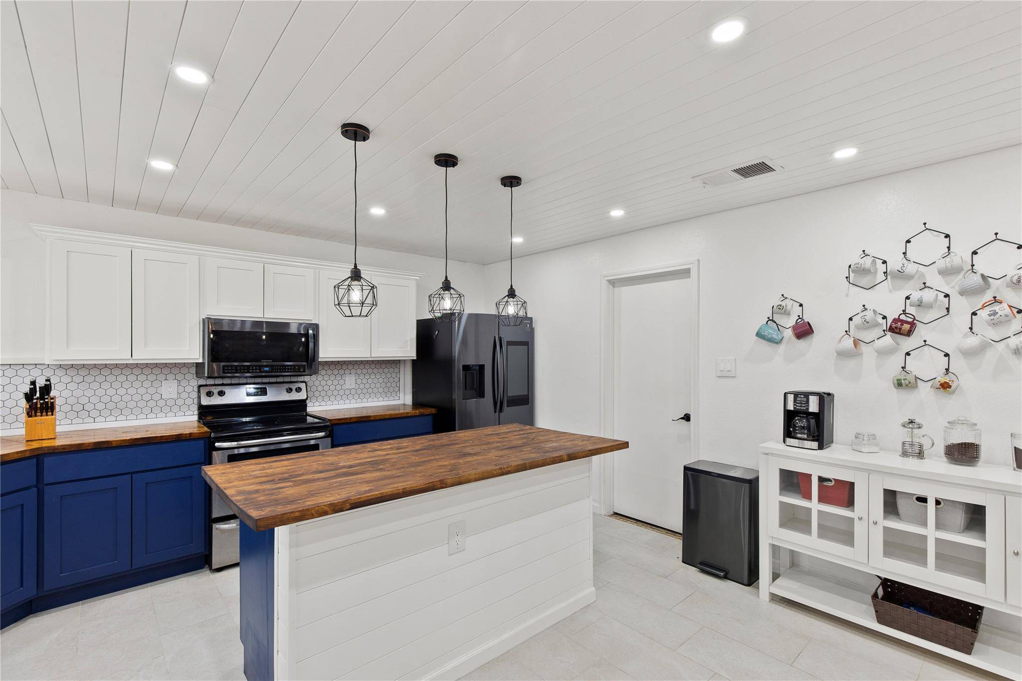 San Antonio, TX 78240,9107 Victory Pass DR