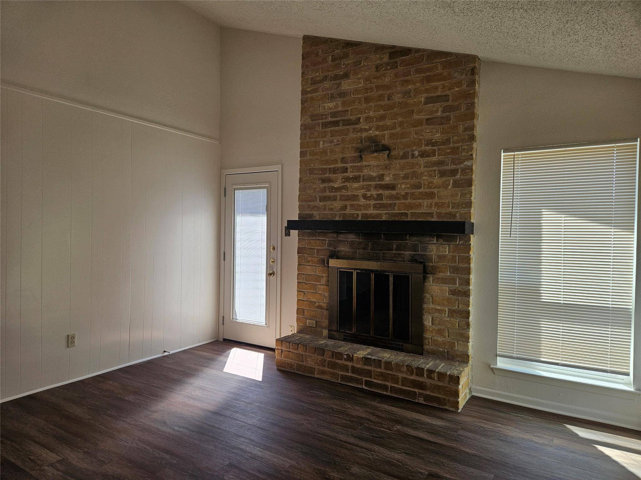 Elgin, TX 78621,117 Stubblefield DR #A