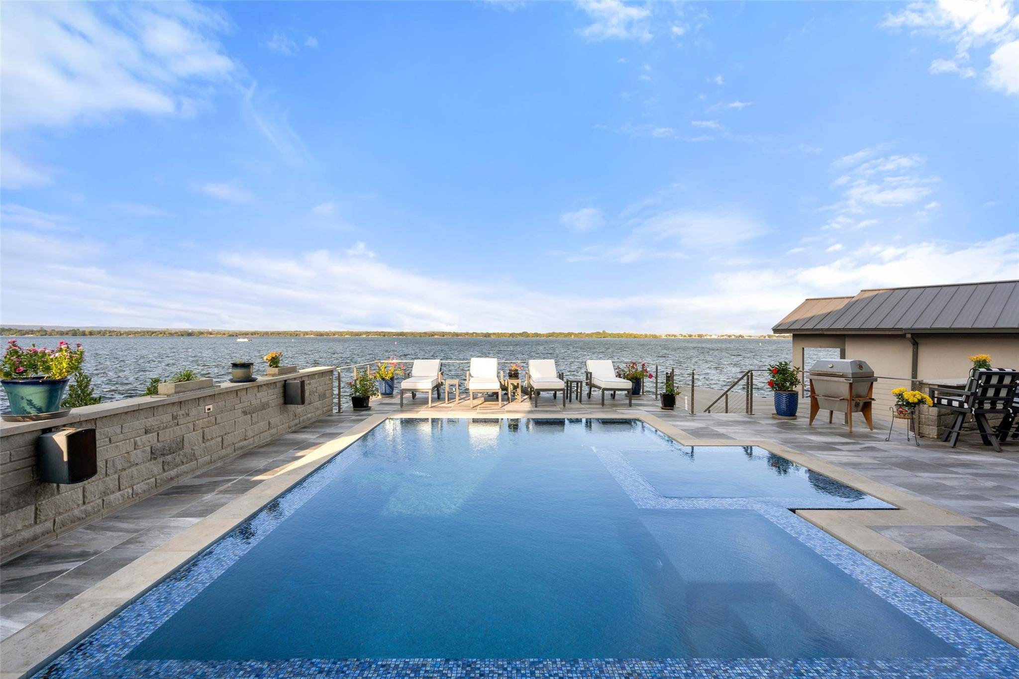 Horseshoe Bay, TX 78657,402 Lighthouse DR