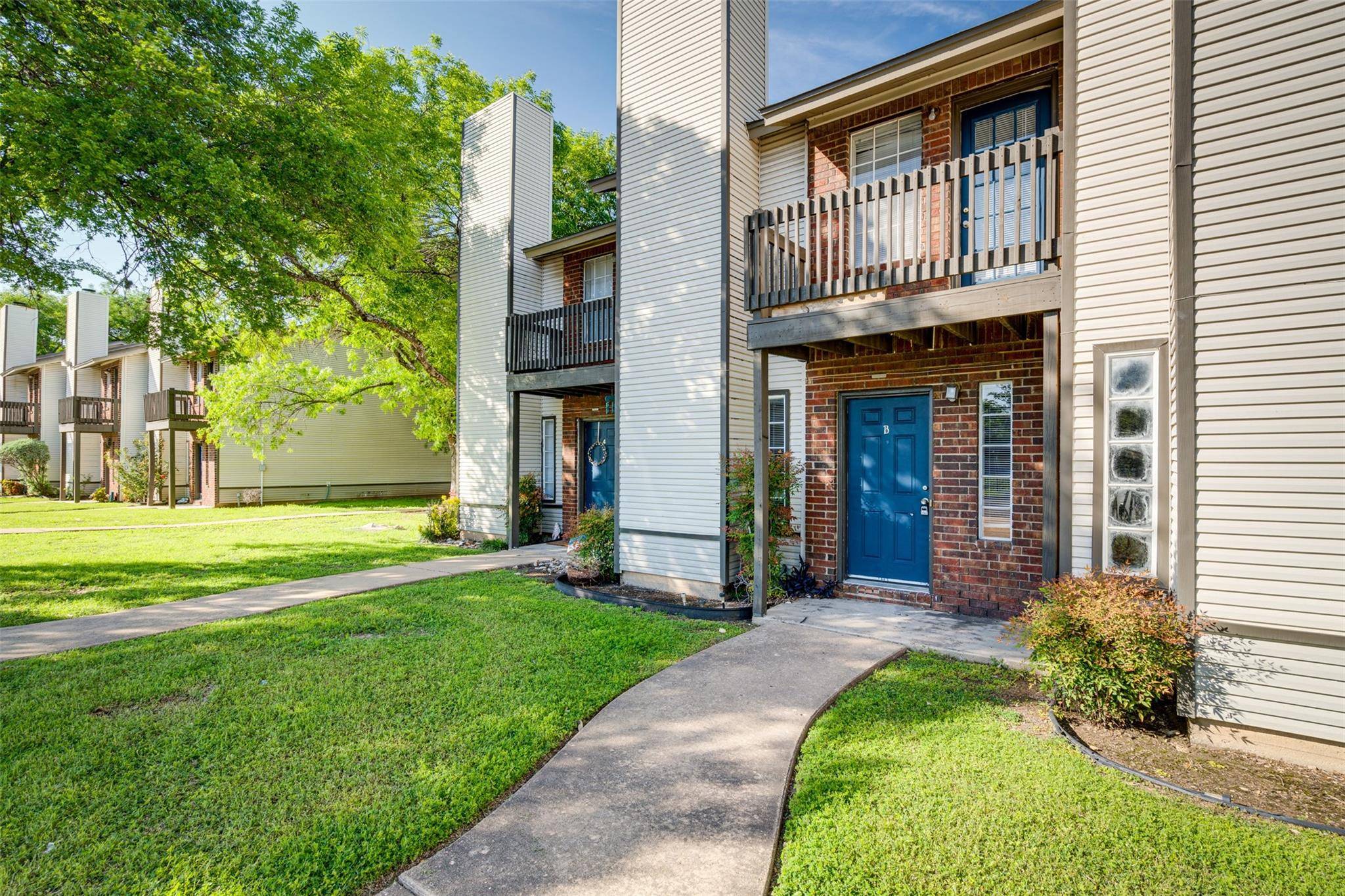 Austin, TX 78741,1830 River Crossing CIR #B