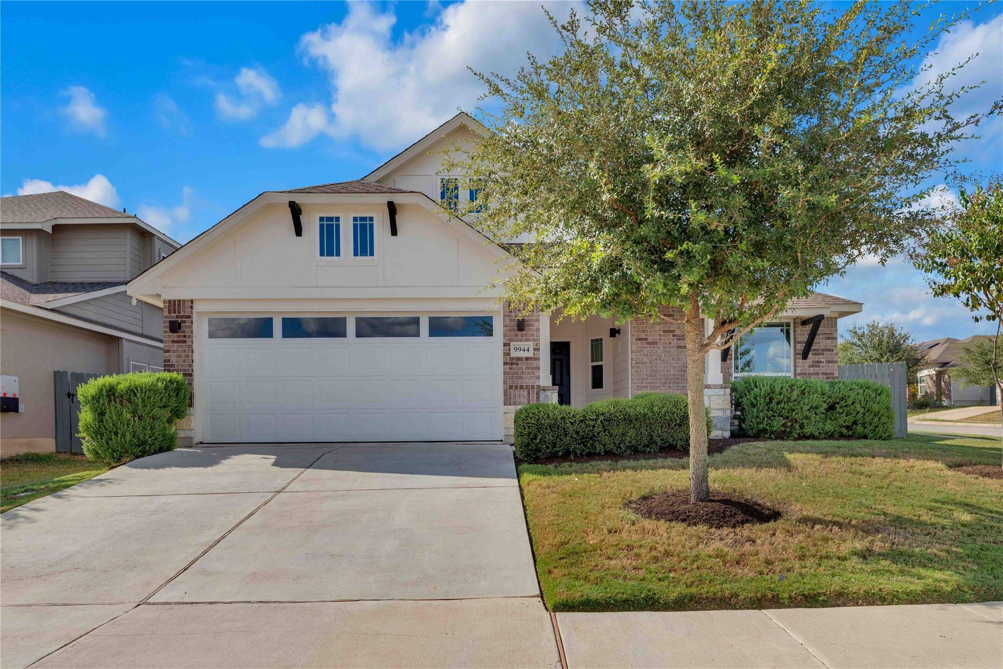 Manor, TX 78653,9944 Comely BND