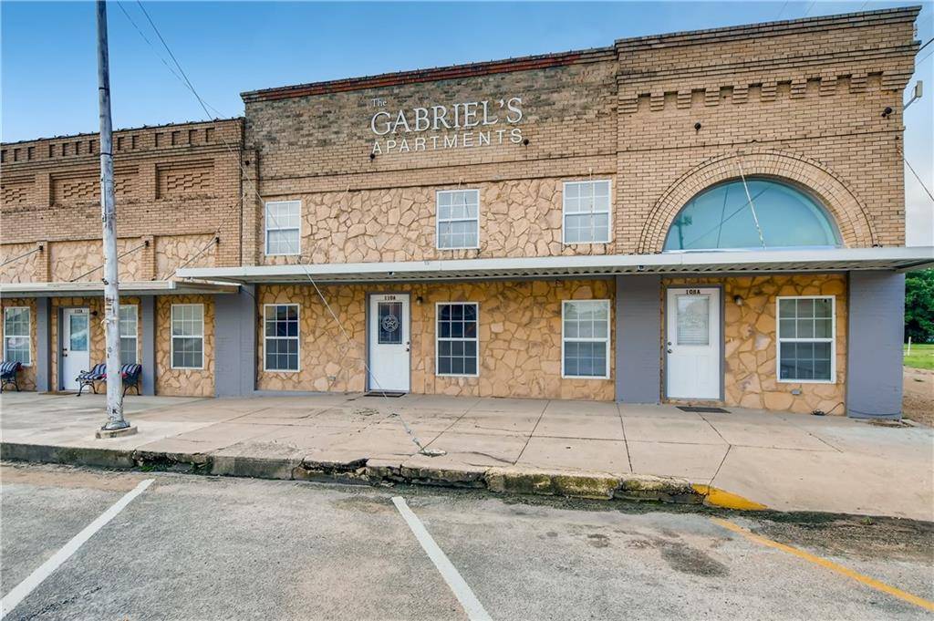 Granger, TX 76530,108 E Davilla ST