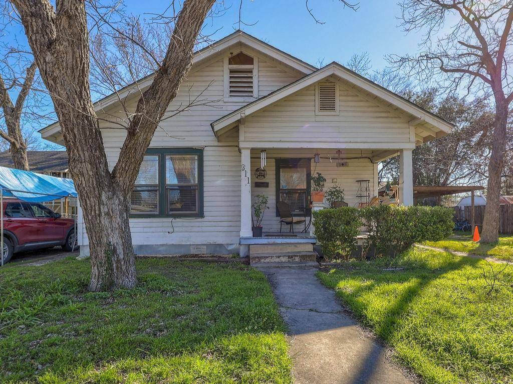 Seguin, TX 78155,311 N Crockett ST