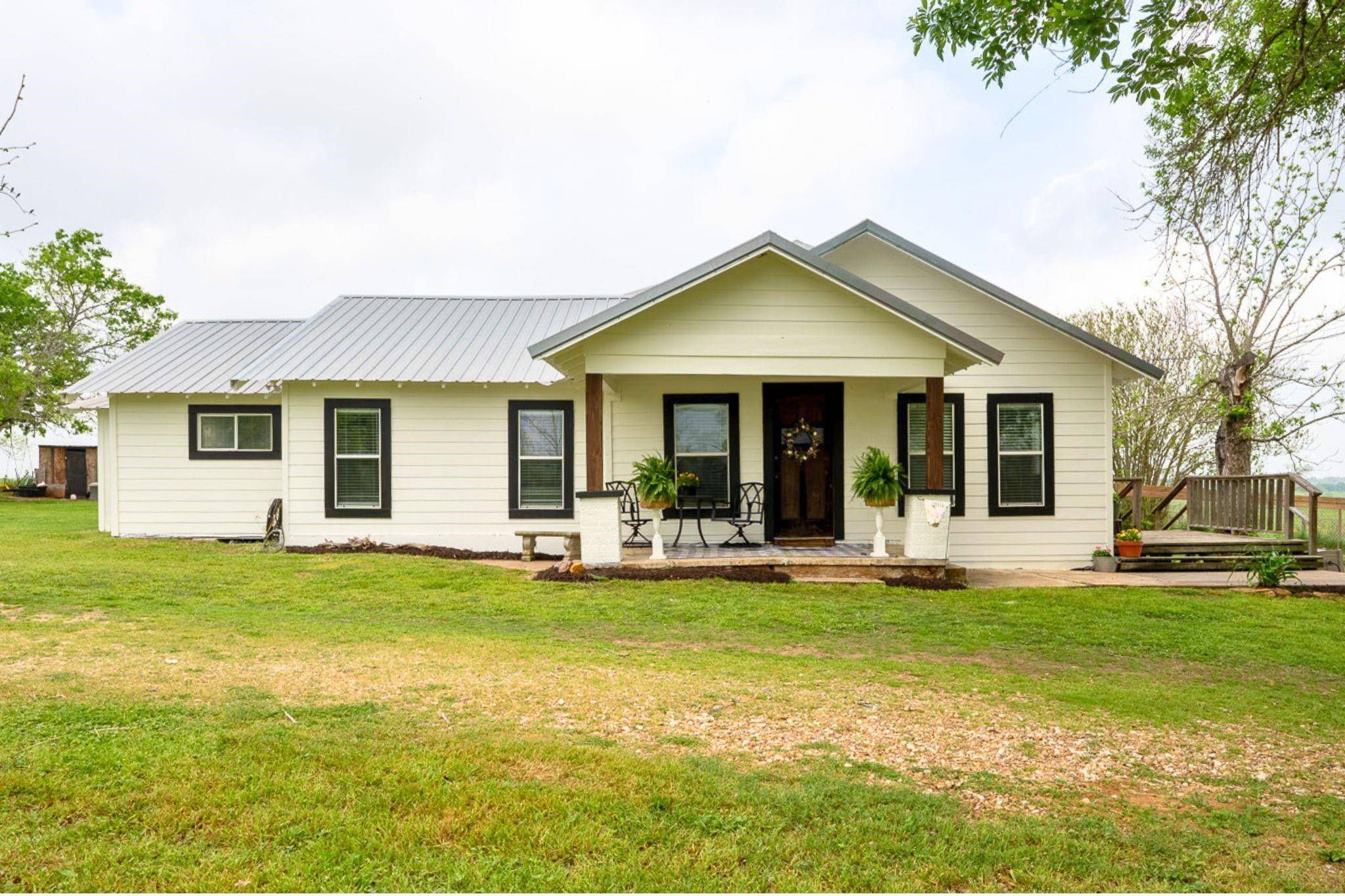 Gonzales, TX 78629,2520 County Road 232