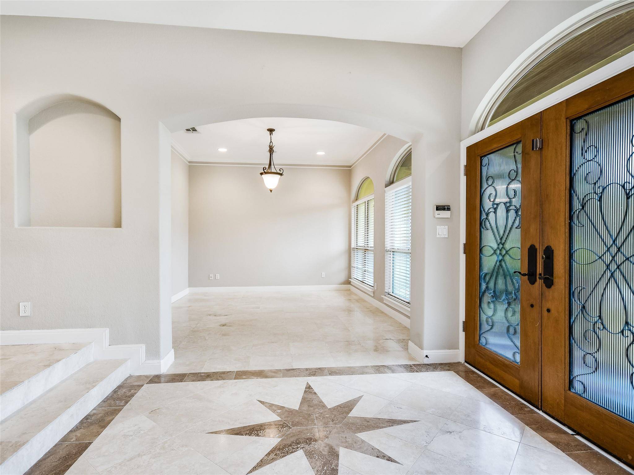 Lakeway, TX 78734,1014 CHALLENGER