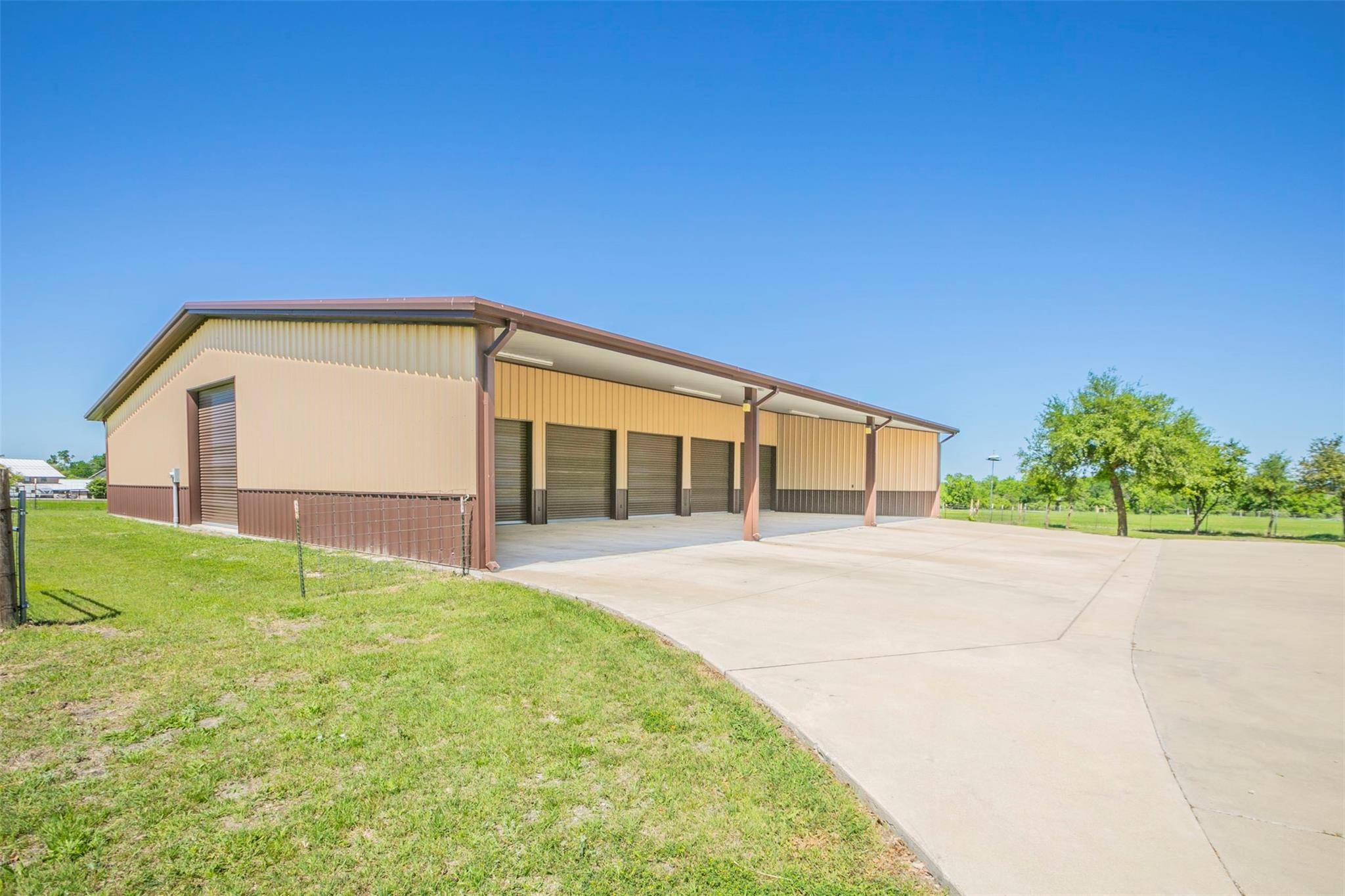 Hutto, TX 78634,115 County Road 131