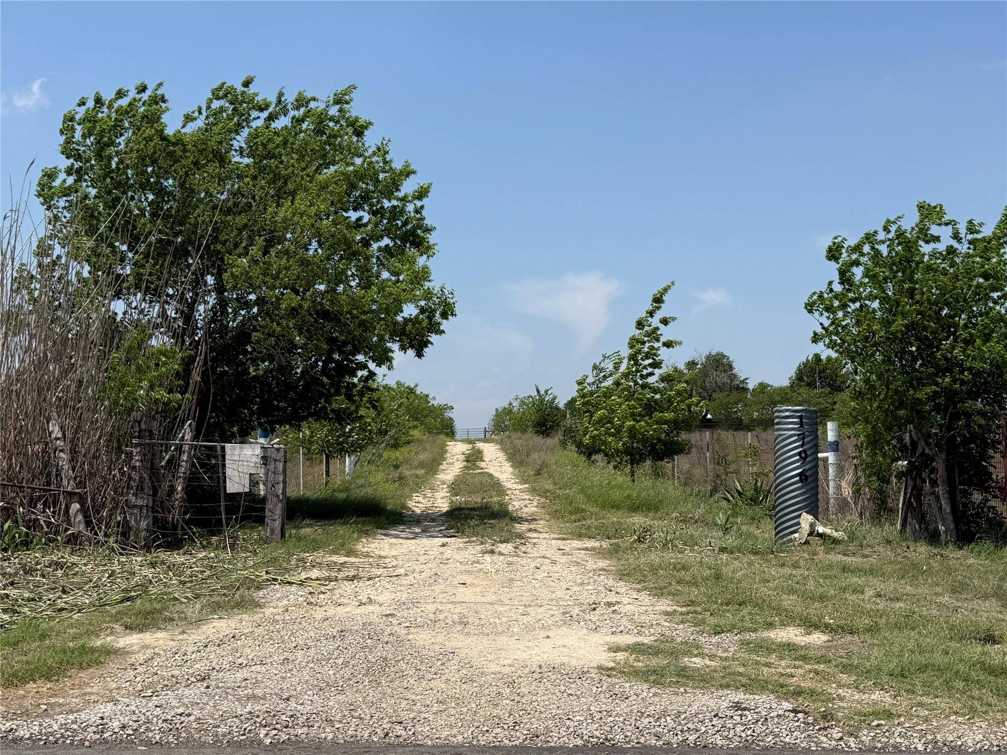 Hutto, TX 78634,1796 County Road 139 RD