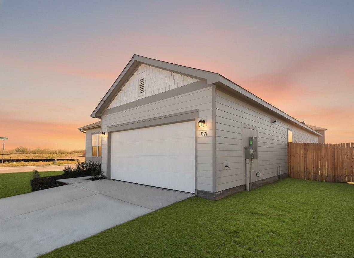 San Marcos, TX 78666,1524 Morris LOOP