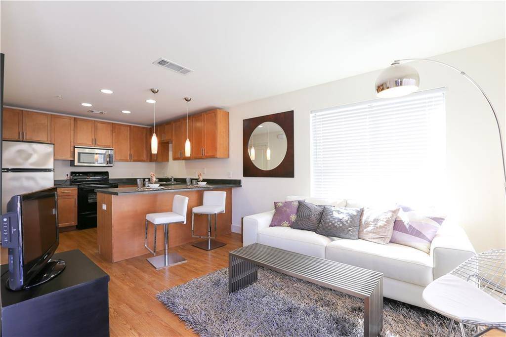 Austin, TX 78705,711 W 32nd ST #110