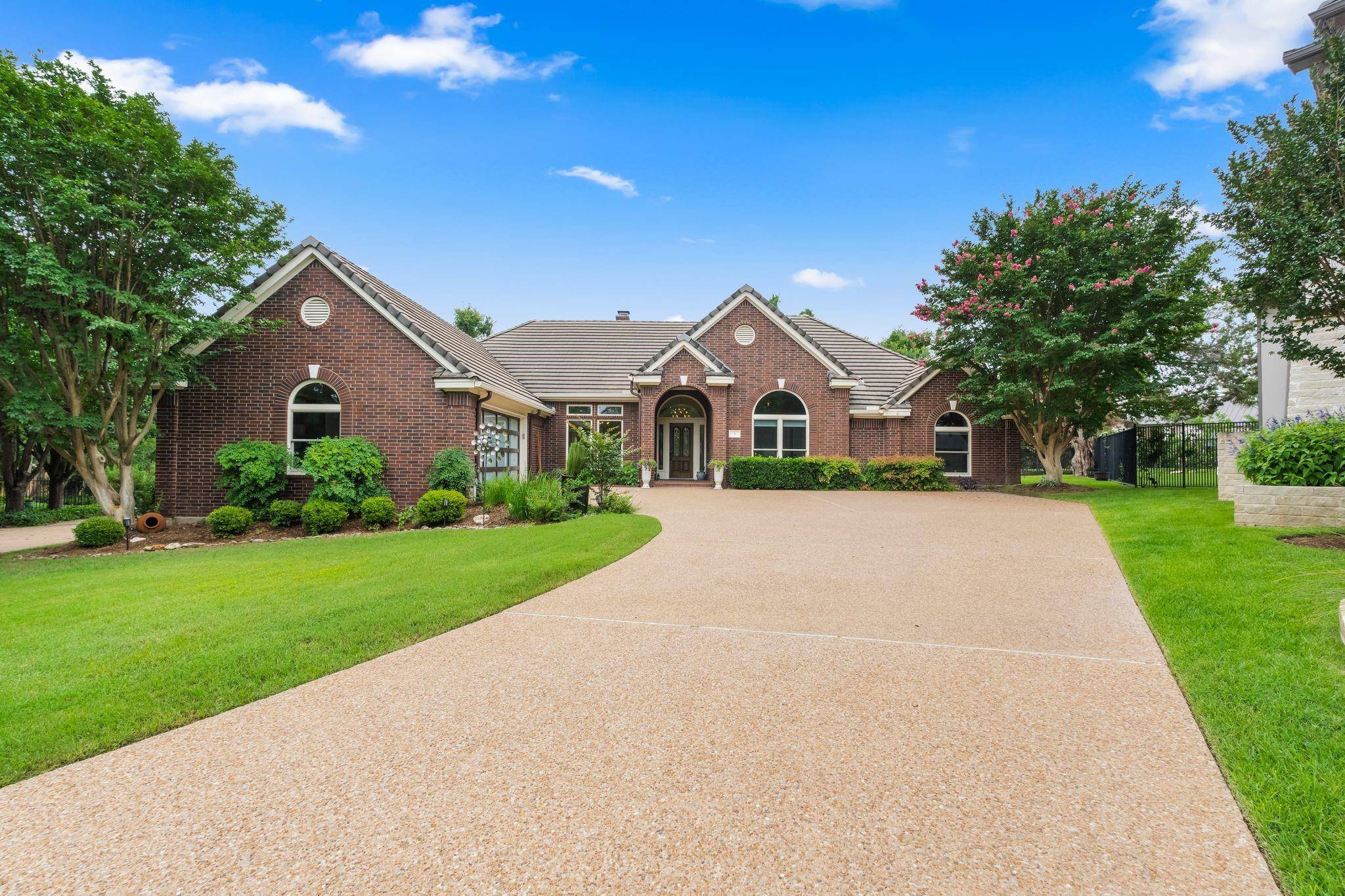 The Hills, TX 78738,5 Applewood CT