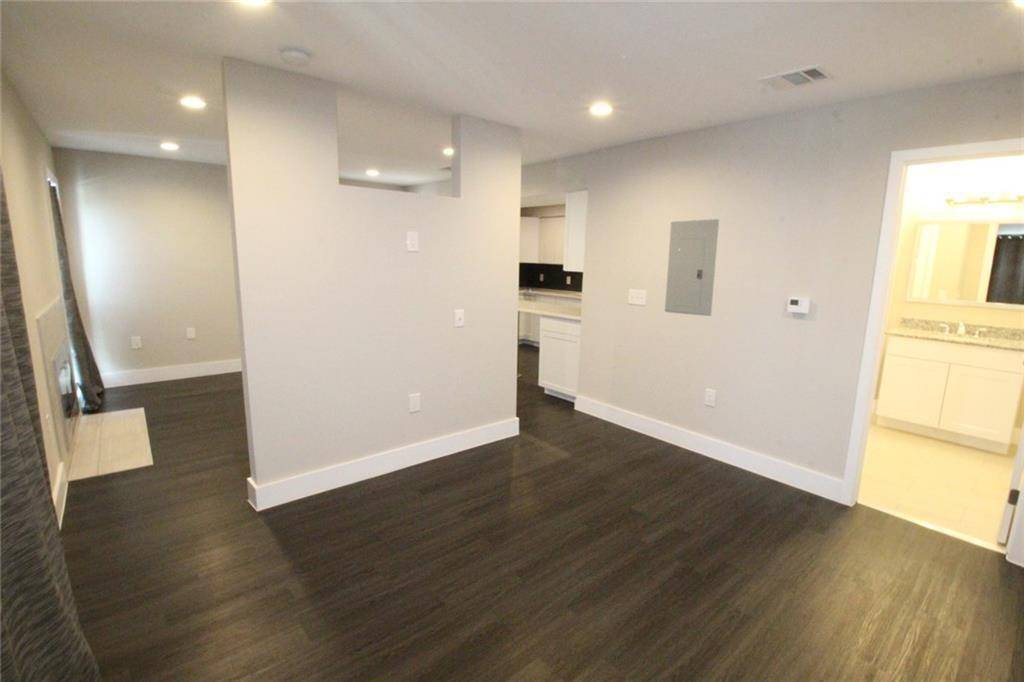 Austin, TX 78752,935 La Posada DR #126
