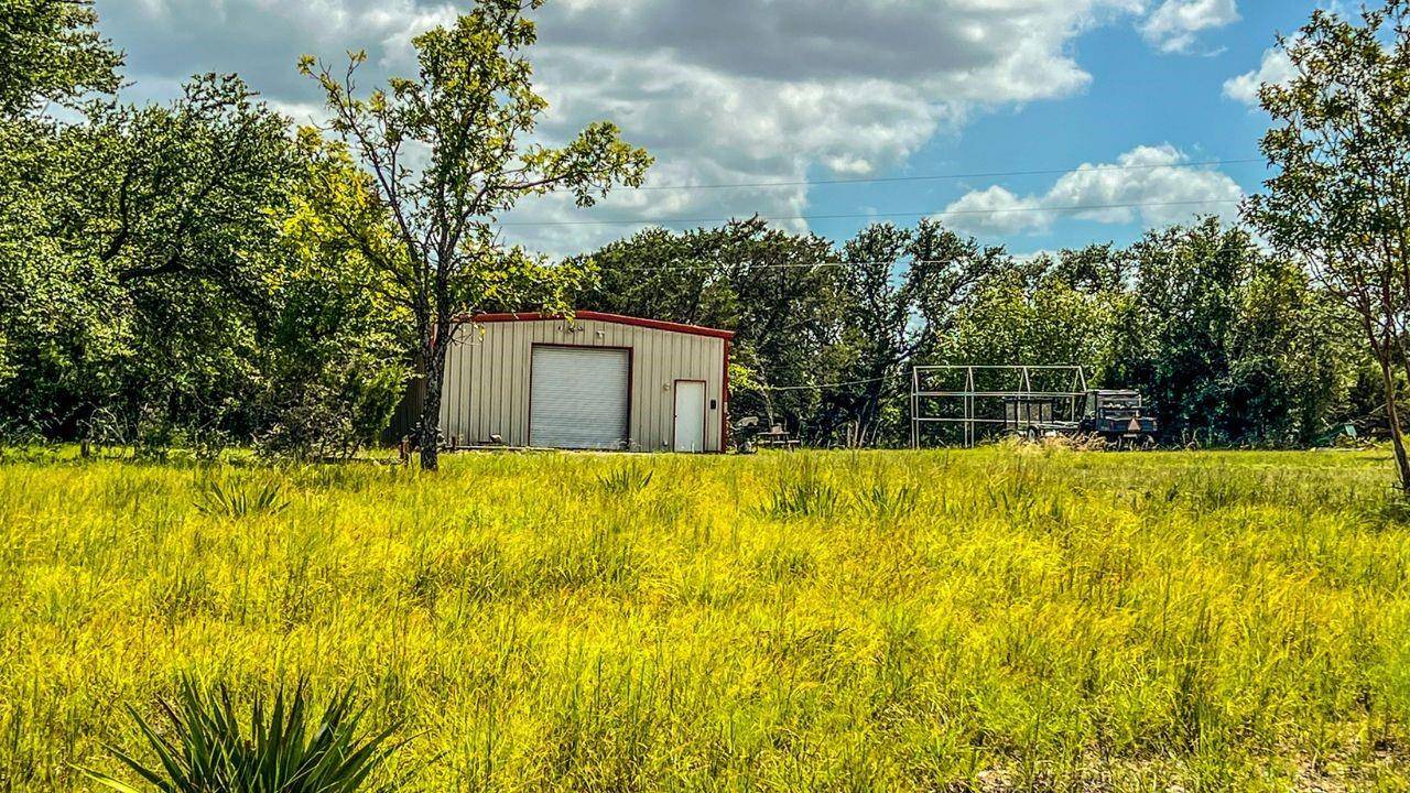 Briggs, TX 78608,1220 County Road 225