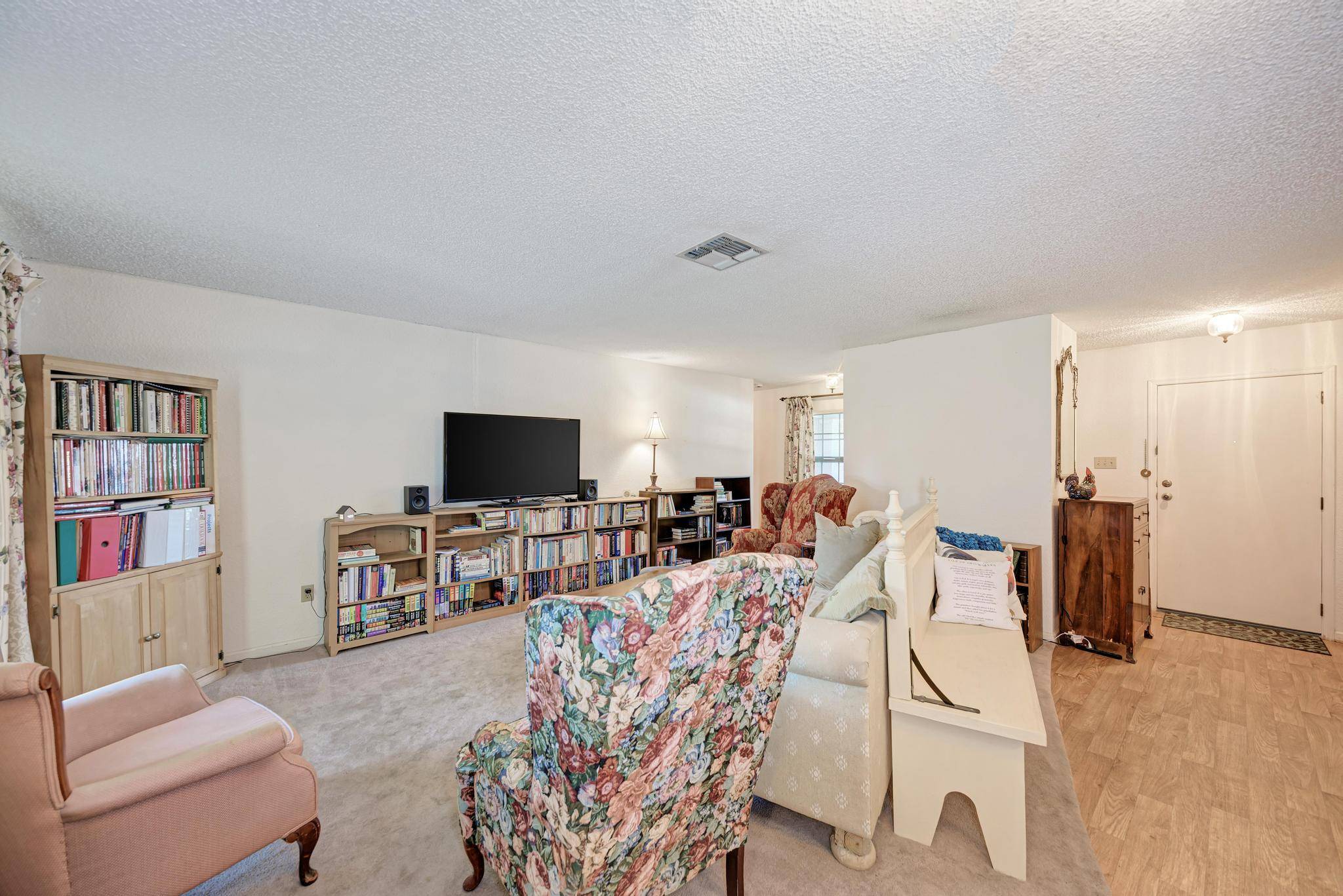 Lockhart, TX 78644,807 Ross CIR