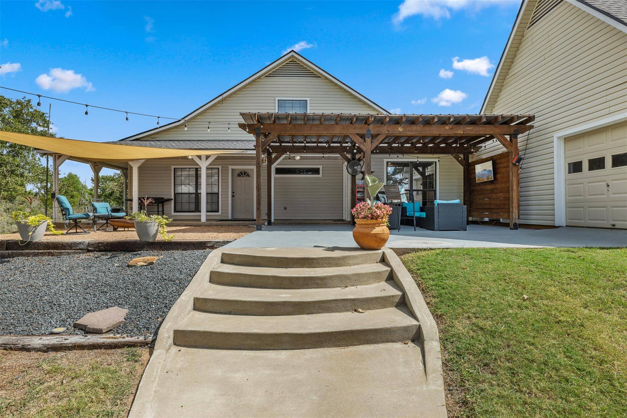 La Grange, TX 78945,3275 Forest Hill East DR