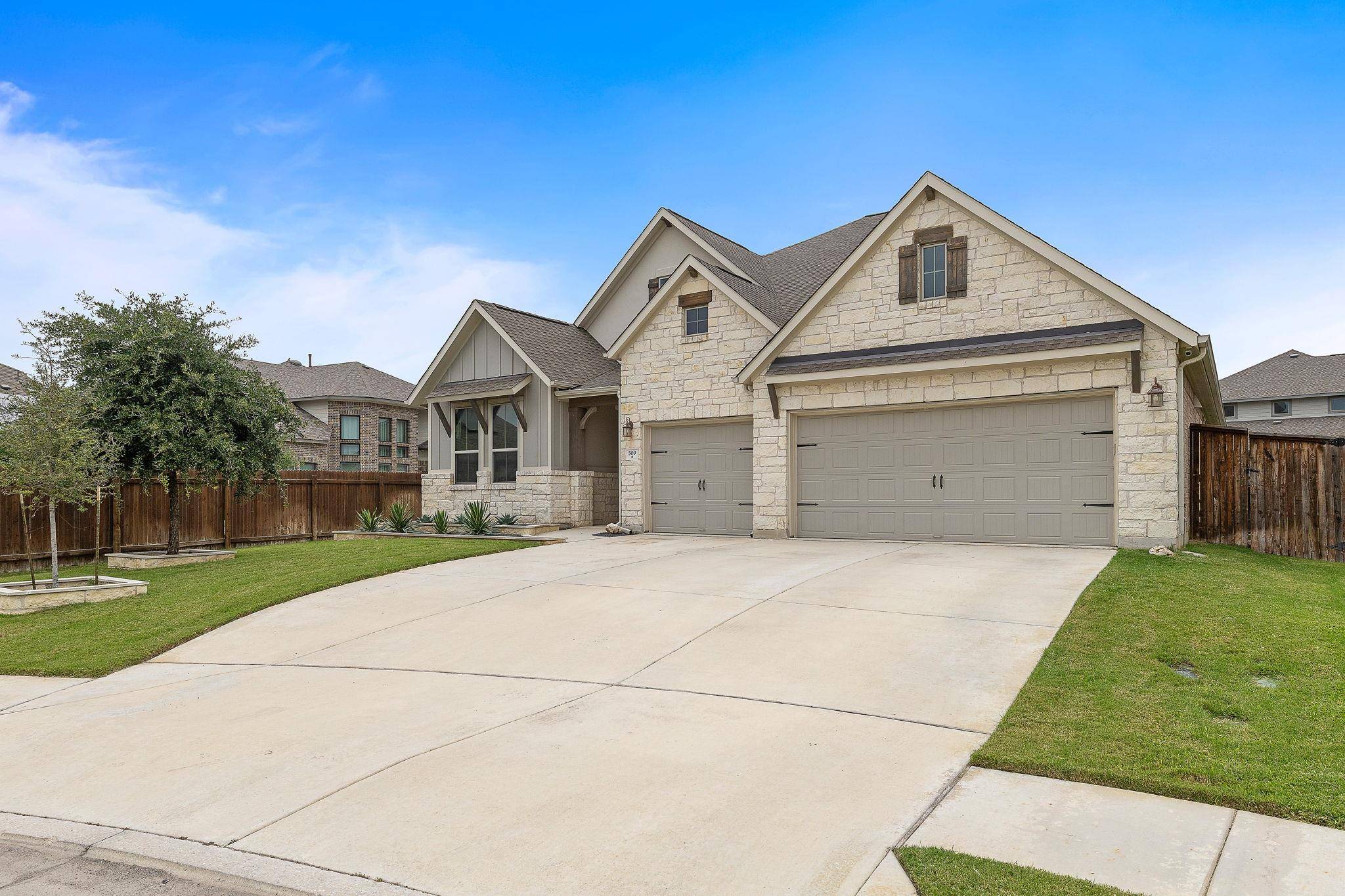Liberty Hill, TX 78642,509 Leon LOOP