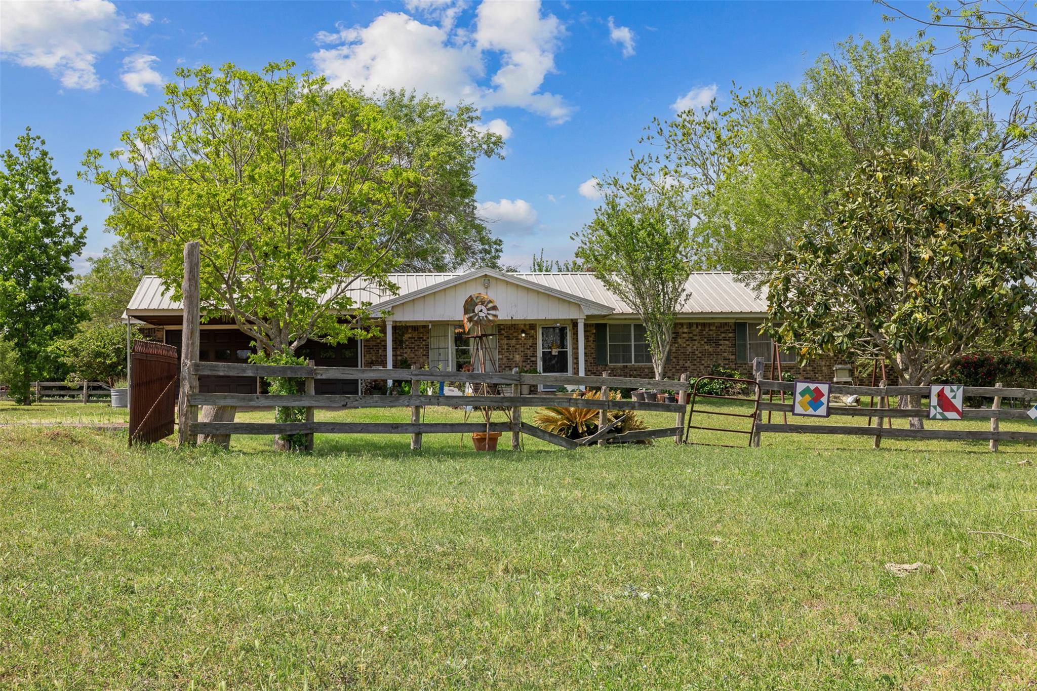 Fayetteville, TX 78940,1727 Fm 2503