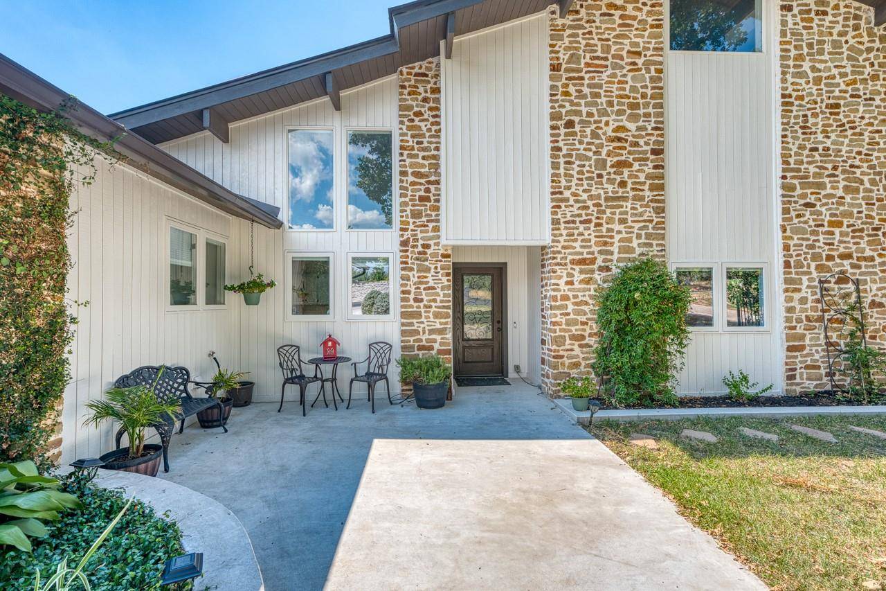 Horseshoe Bay, TX 78657,202 N Big Spur