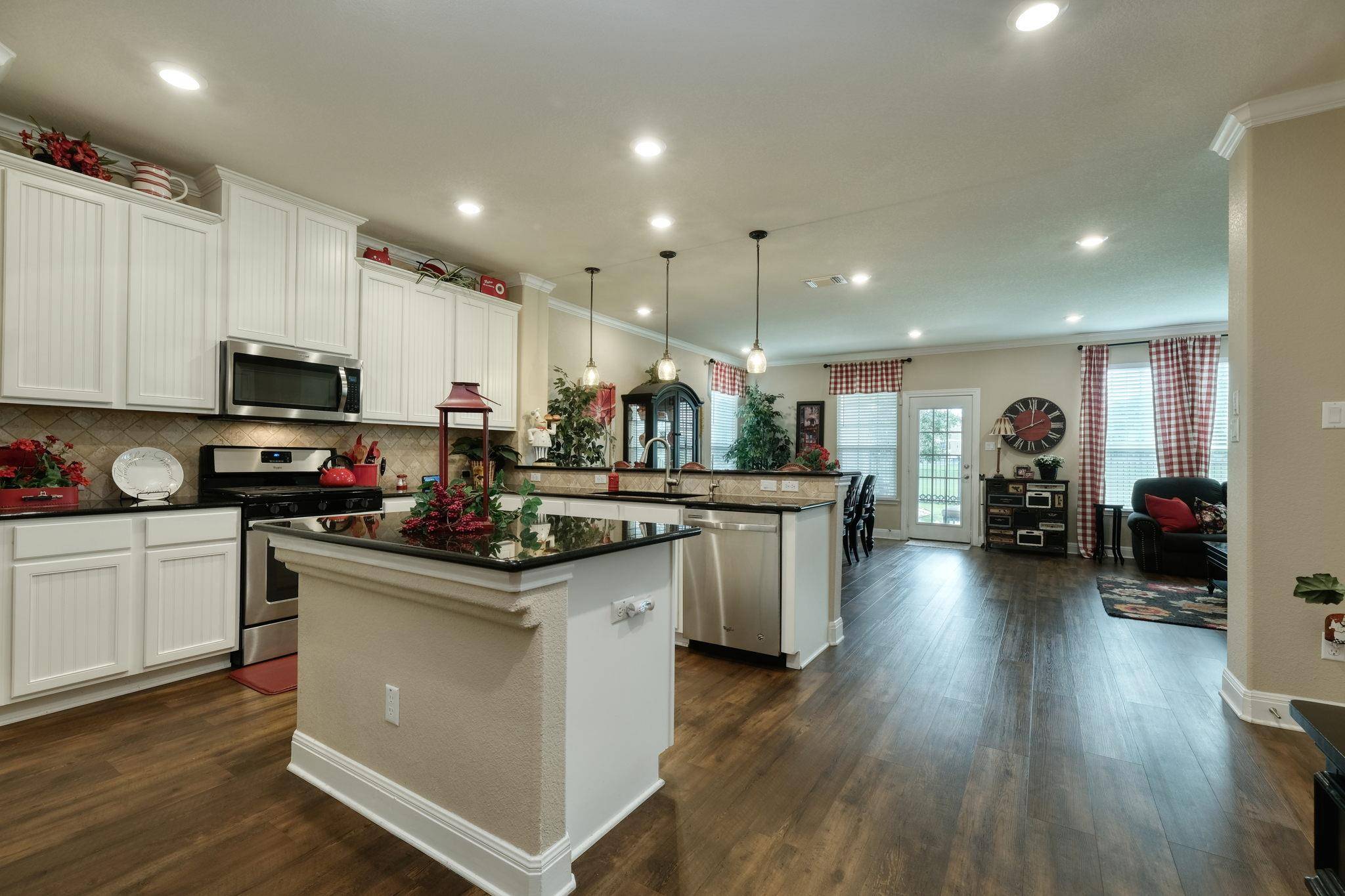 Hutto, TX 78634,142 Danish DR