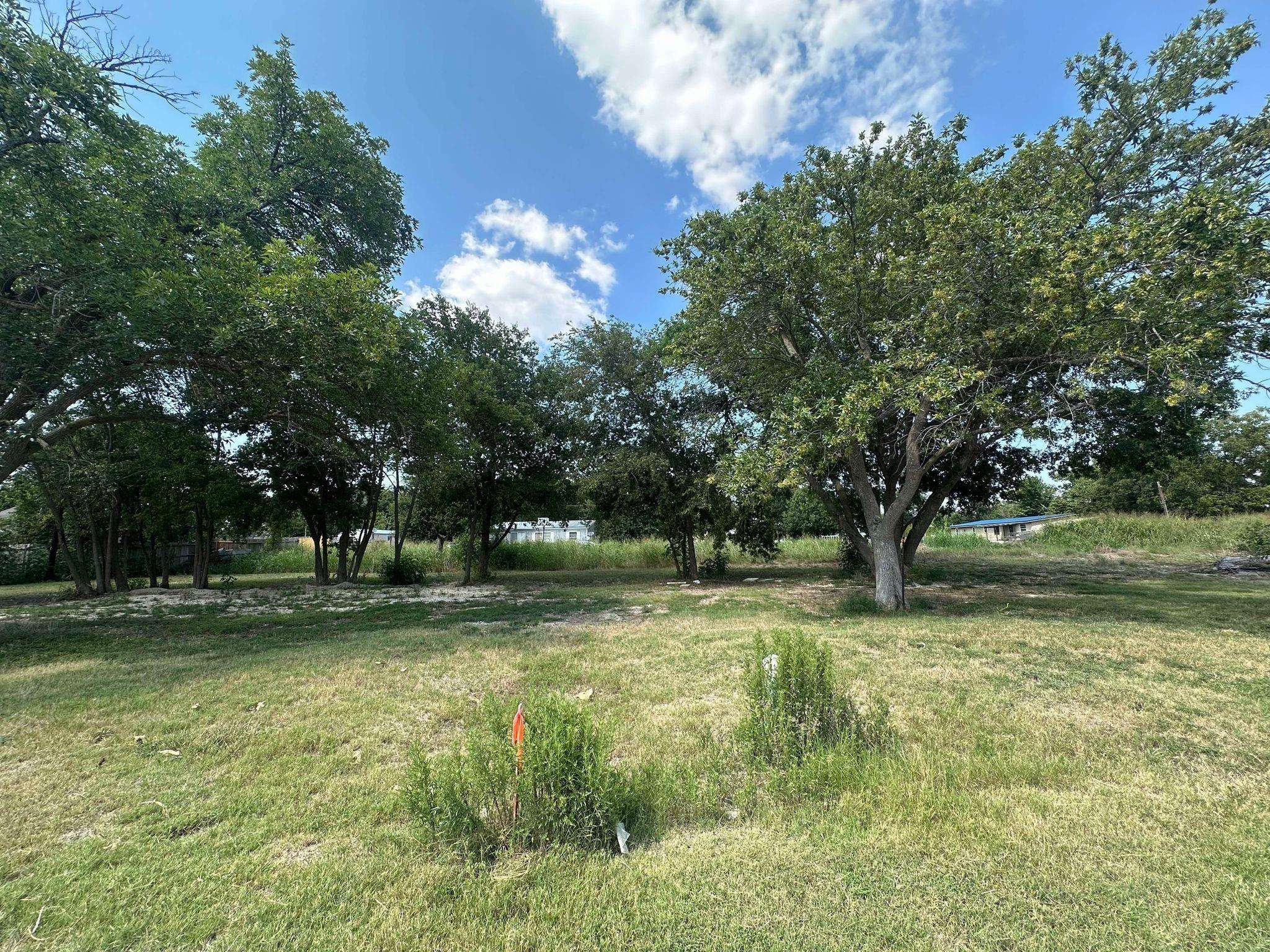 Bartlett, TX 76511,1/2 W Brook ST