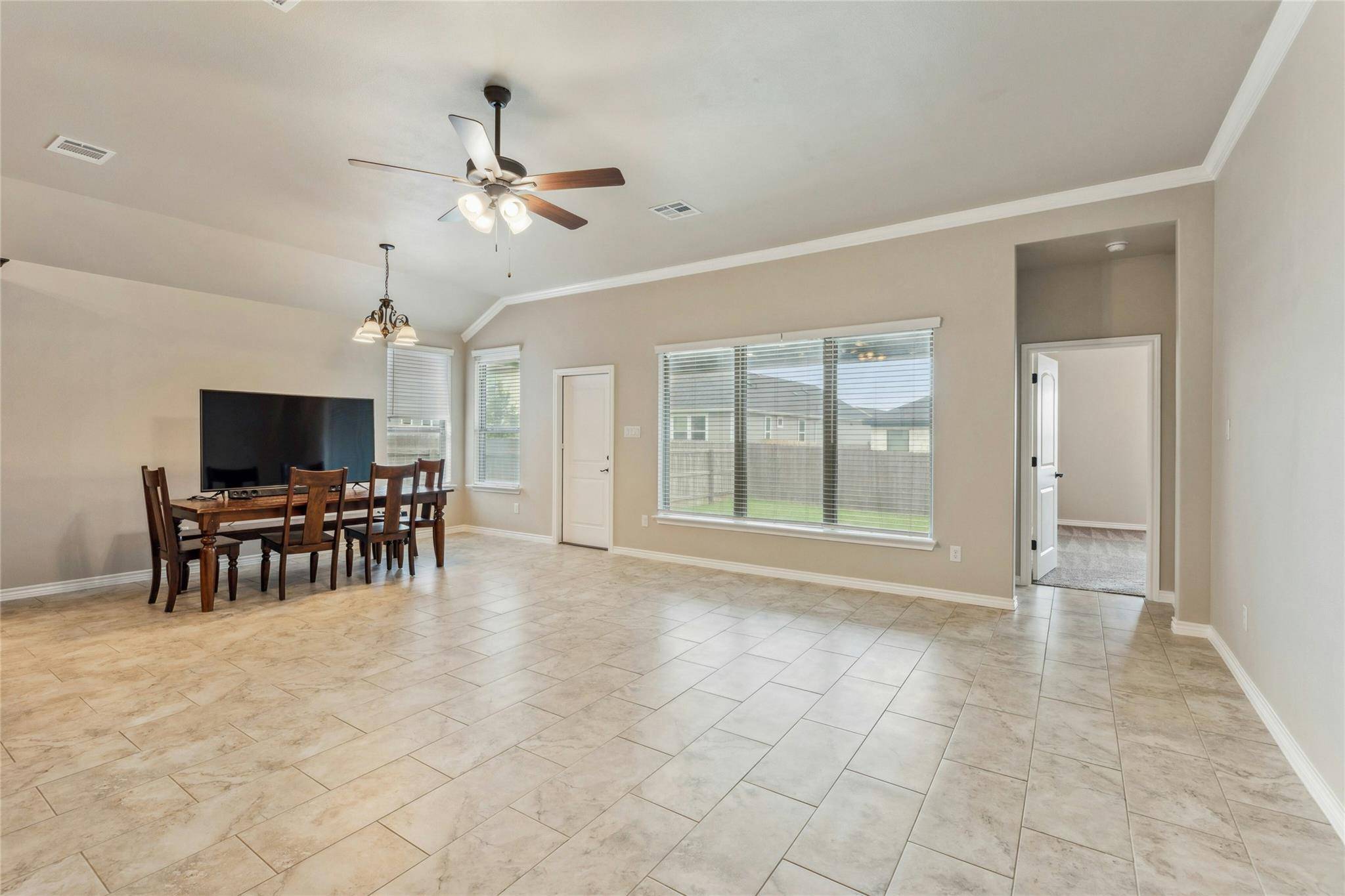 Jarrell, TX 76537,500 Seabiscuit DR
