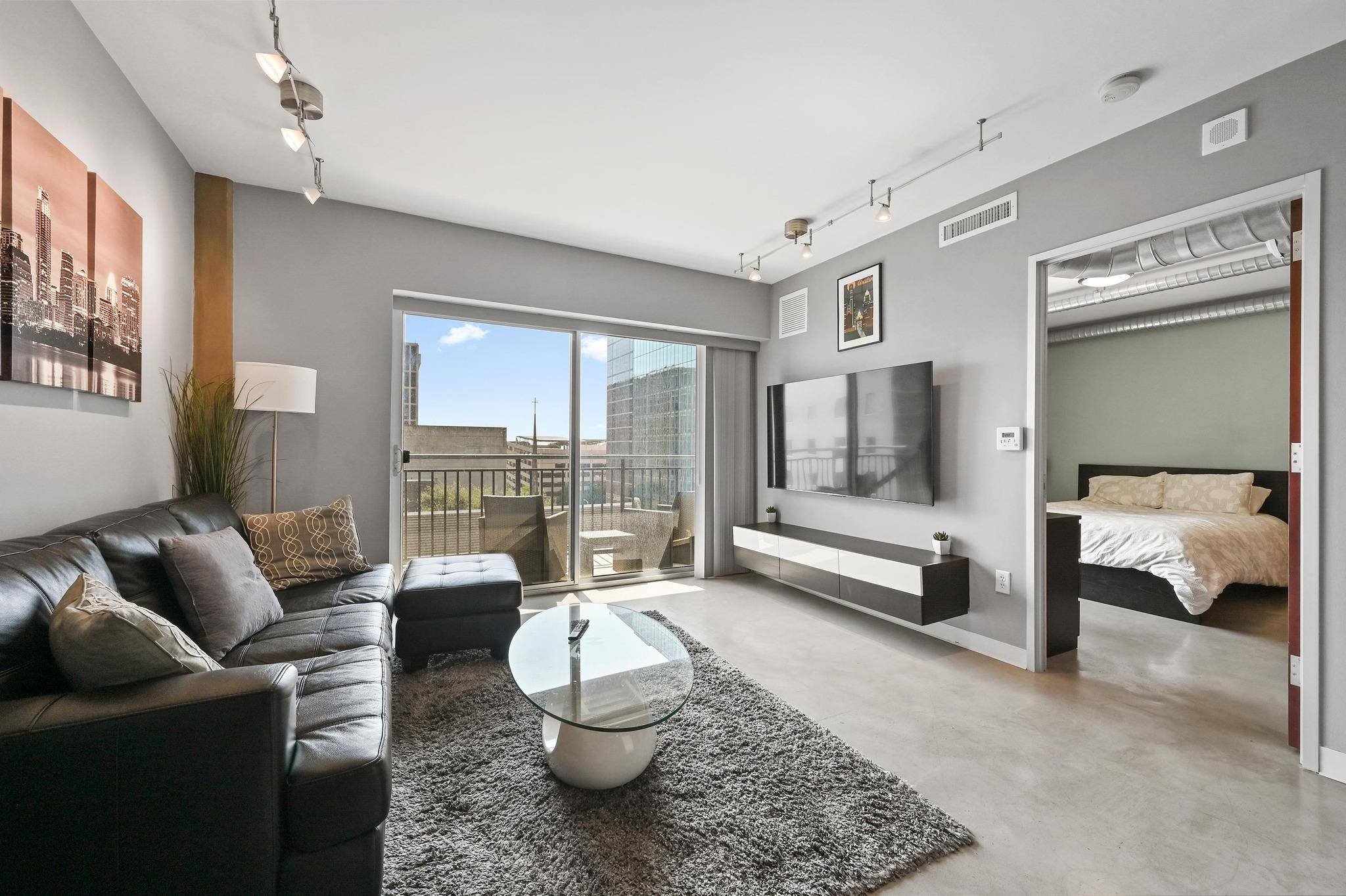 Austin, TX 78701,800 Brazos ST #1004