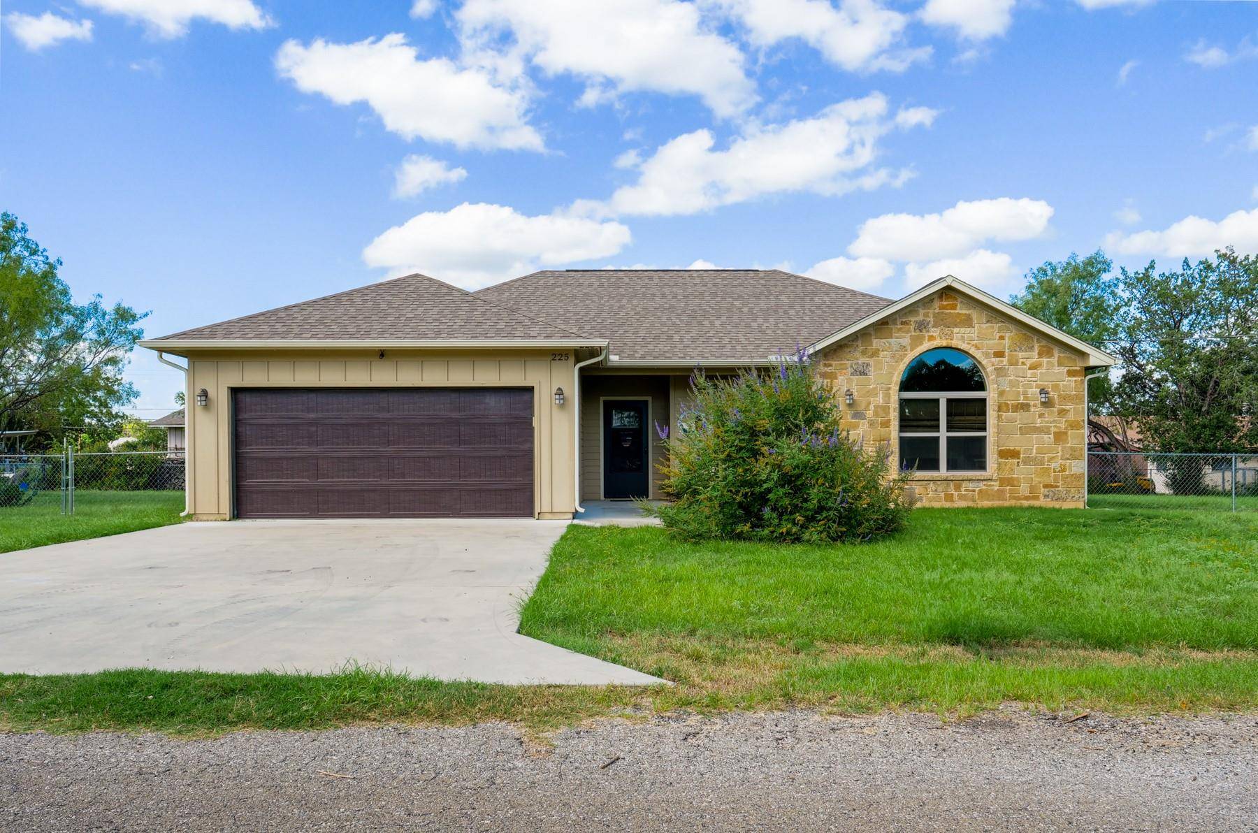 Granite Shoals, TX 78654,225 Bluebonnet DR