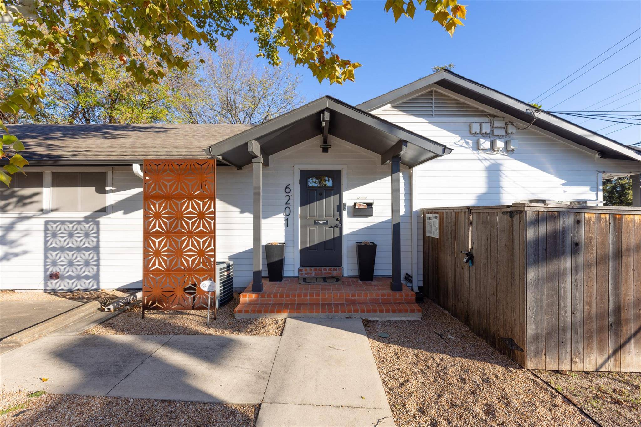 Austin, TX 78752,6201 Guadalupe ST