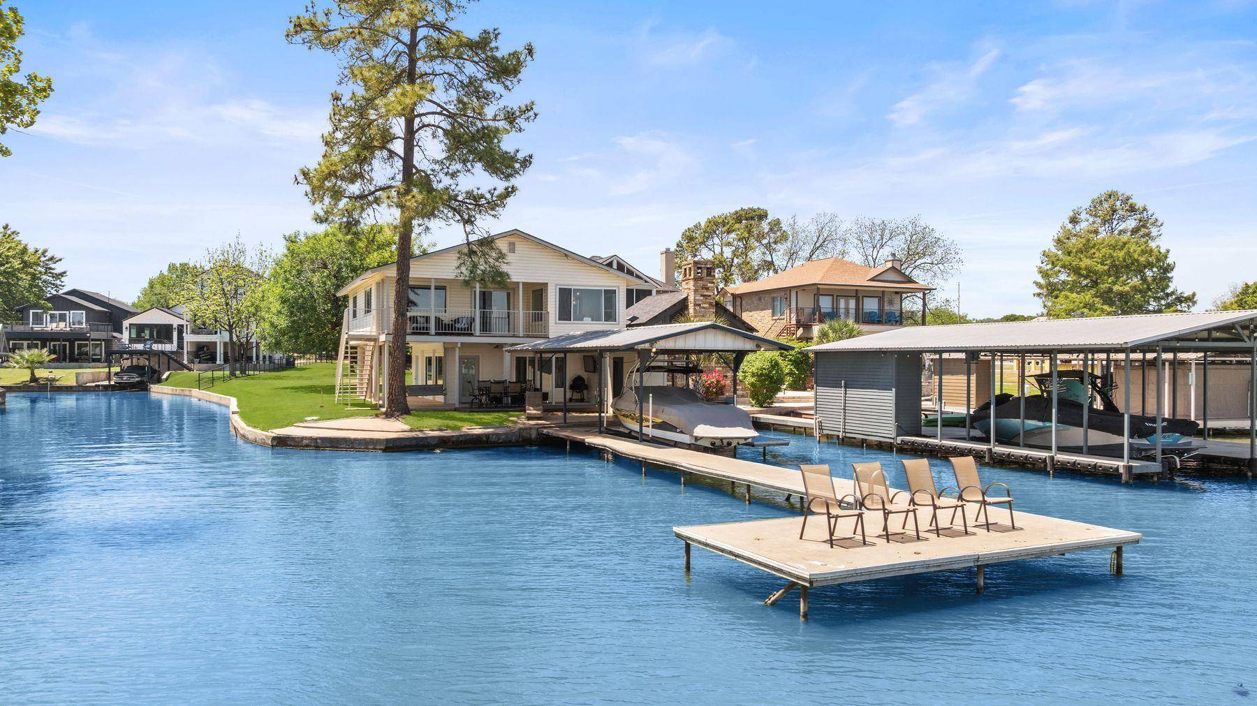 Sunrise Beach, TX 78643,515 Circle DR