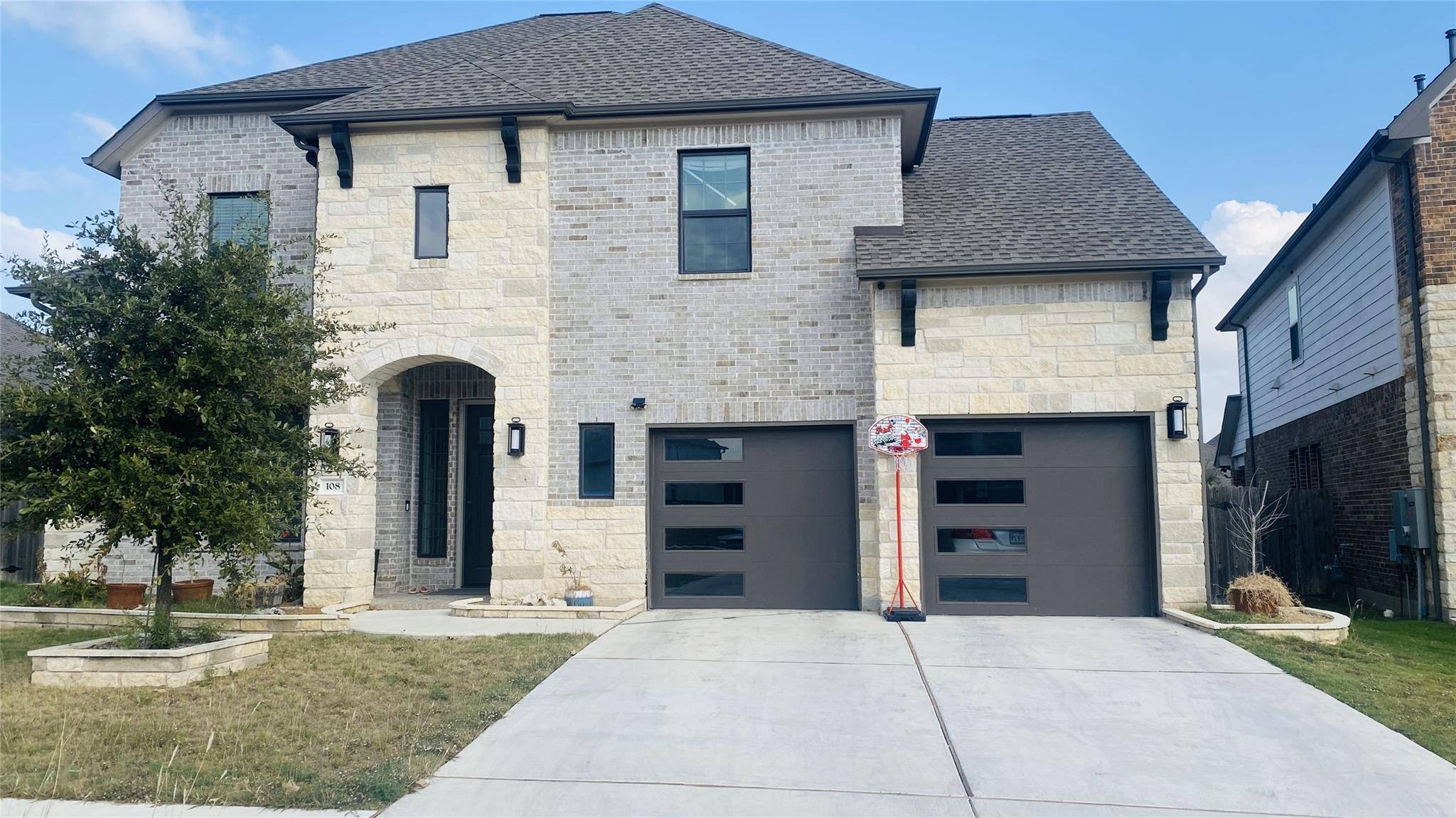 Georgetown, TX 78628,108 Shady Point CT