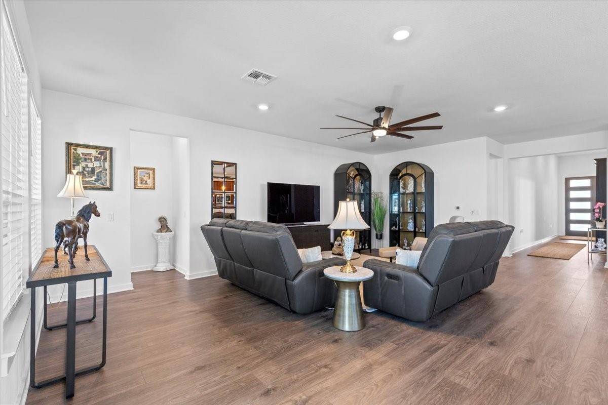 Austin, TX 78744,7701 Ellas Inlet DR