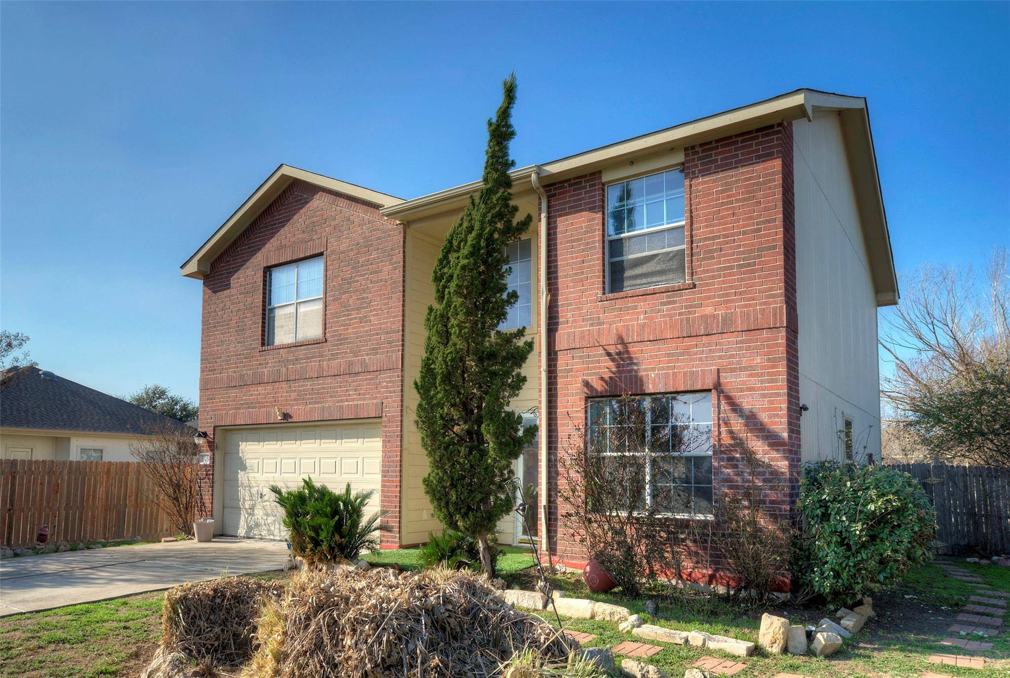Hutto, TX 78634,320 PHILLIPS ST