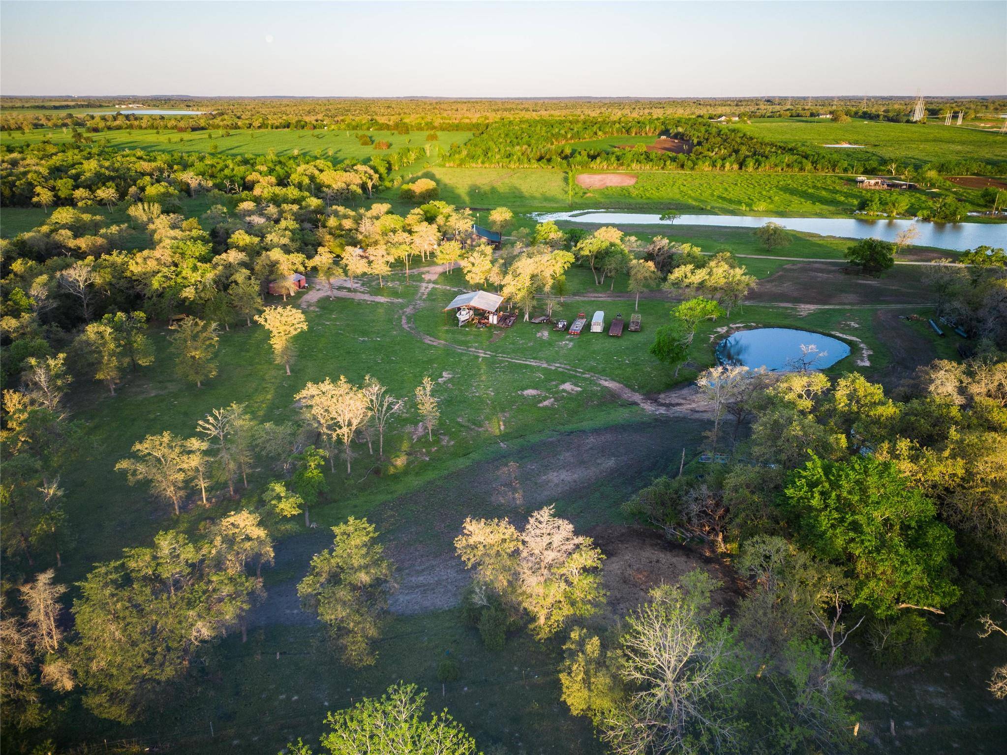 Rosanky, TX 78953,278 Cstern RD