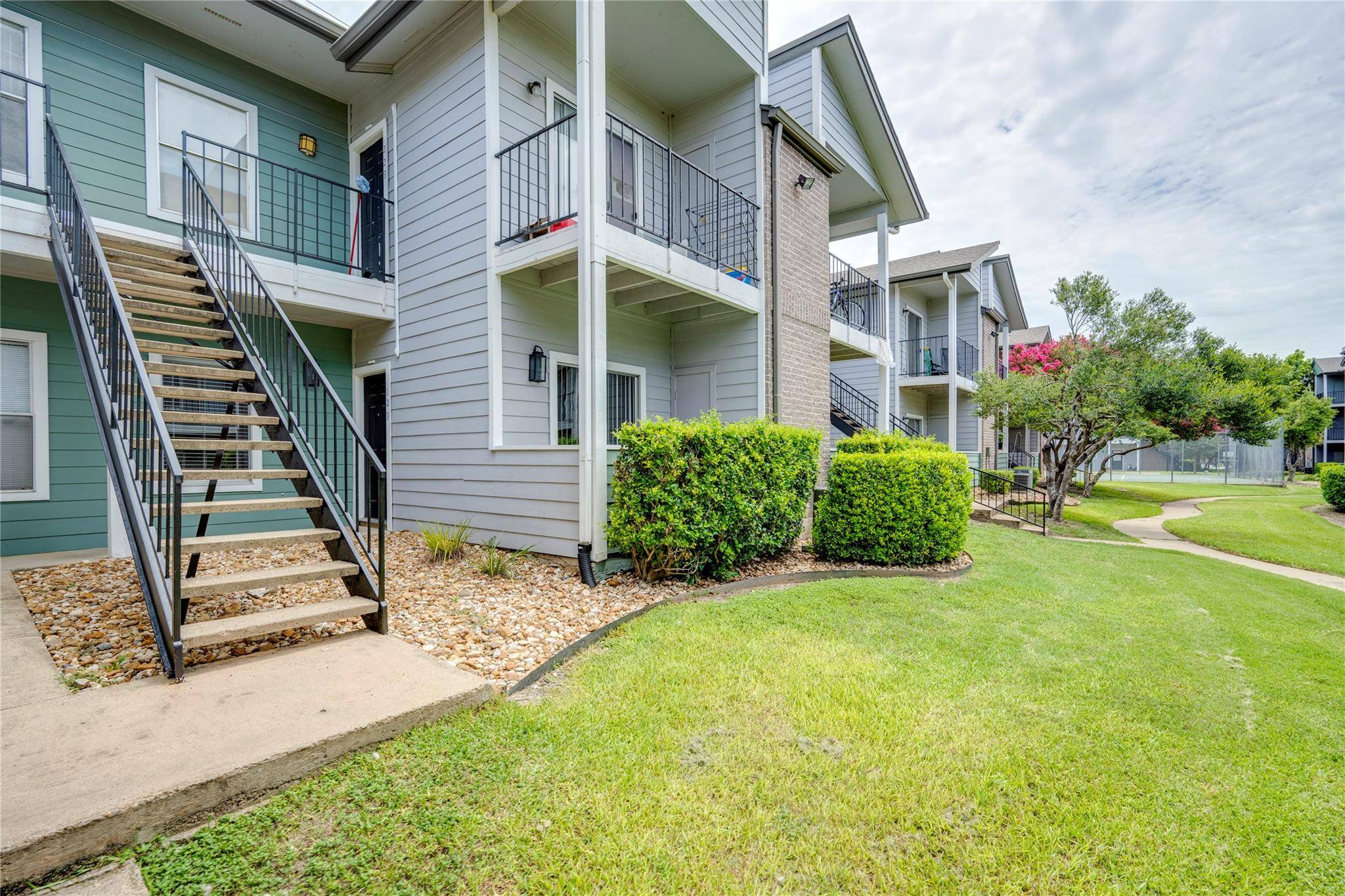 Austin, TX 78758,12166 Metric BLVD #129