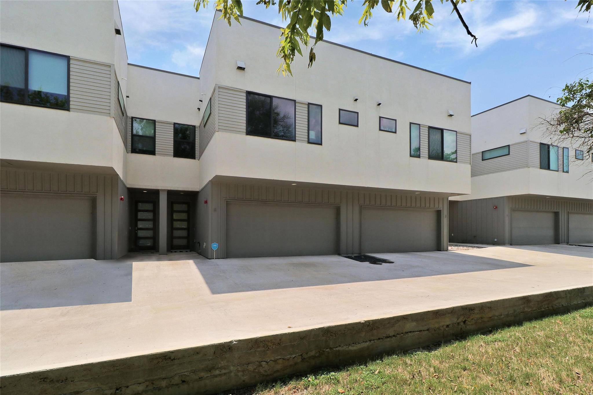 Austin, TX 78723,6409 Berkman DR #8