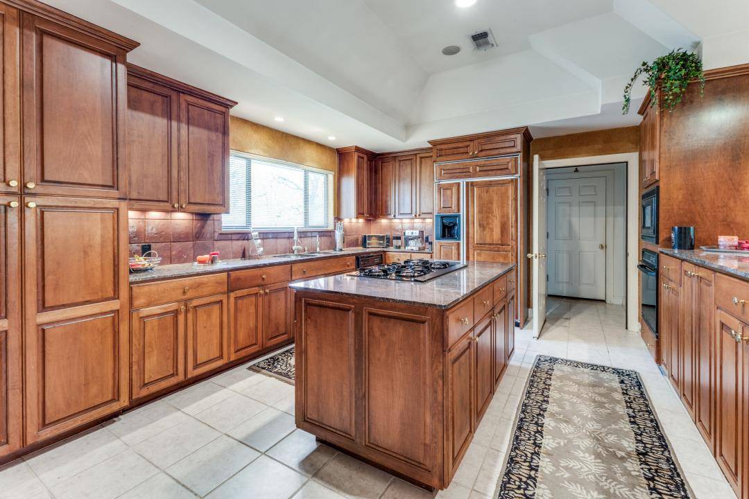 Austin, TX 78746,2308 Cypress PT E