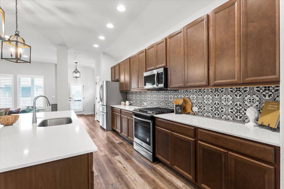 Austin, TX 78744,7909 Catbird LN