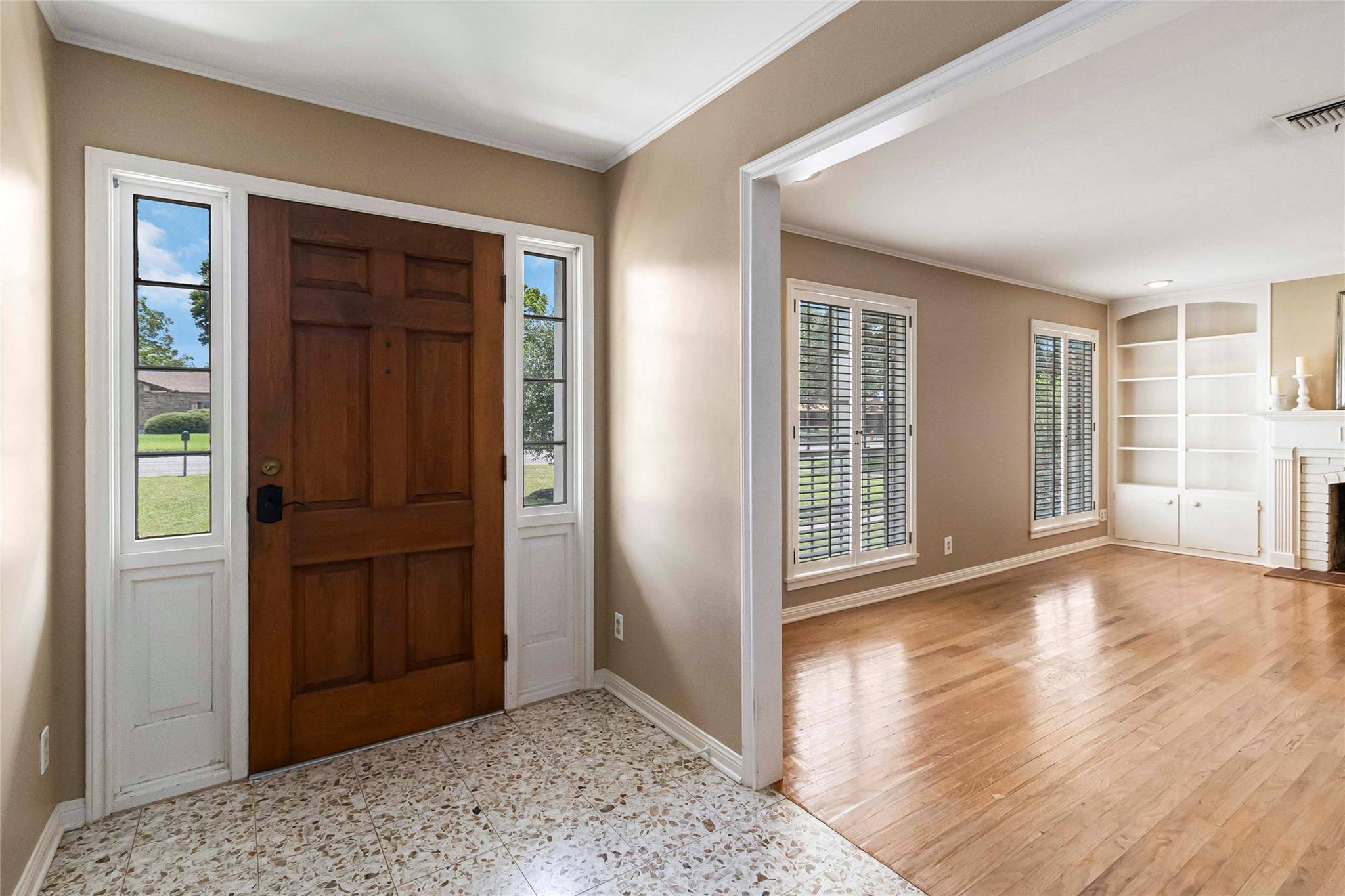 La Grange, TX 78945,730 Sarah Jo ST
