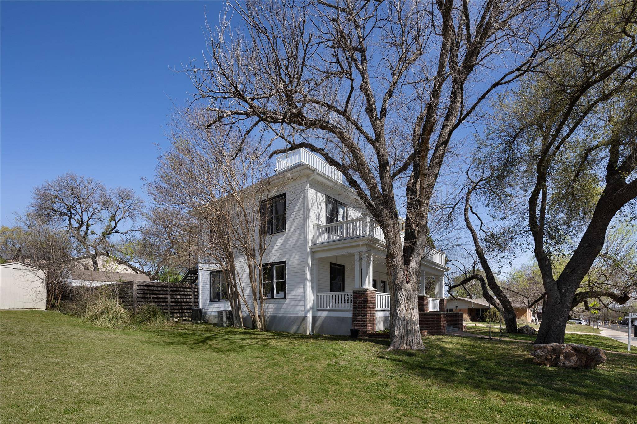 Austin, TX 78704,2124 Bluebonnet LN