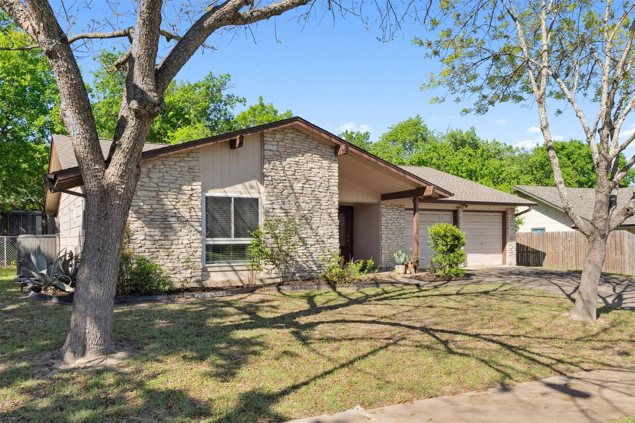 Austin, TX 78753,1405 Meadowmear DR