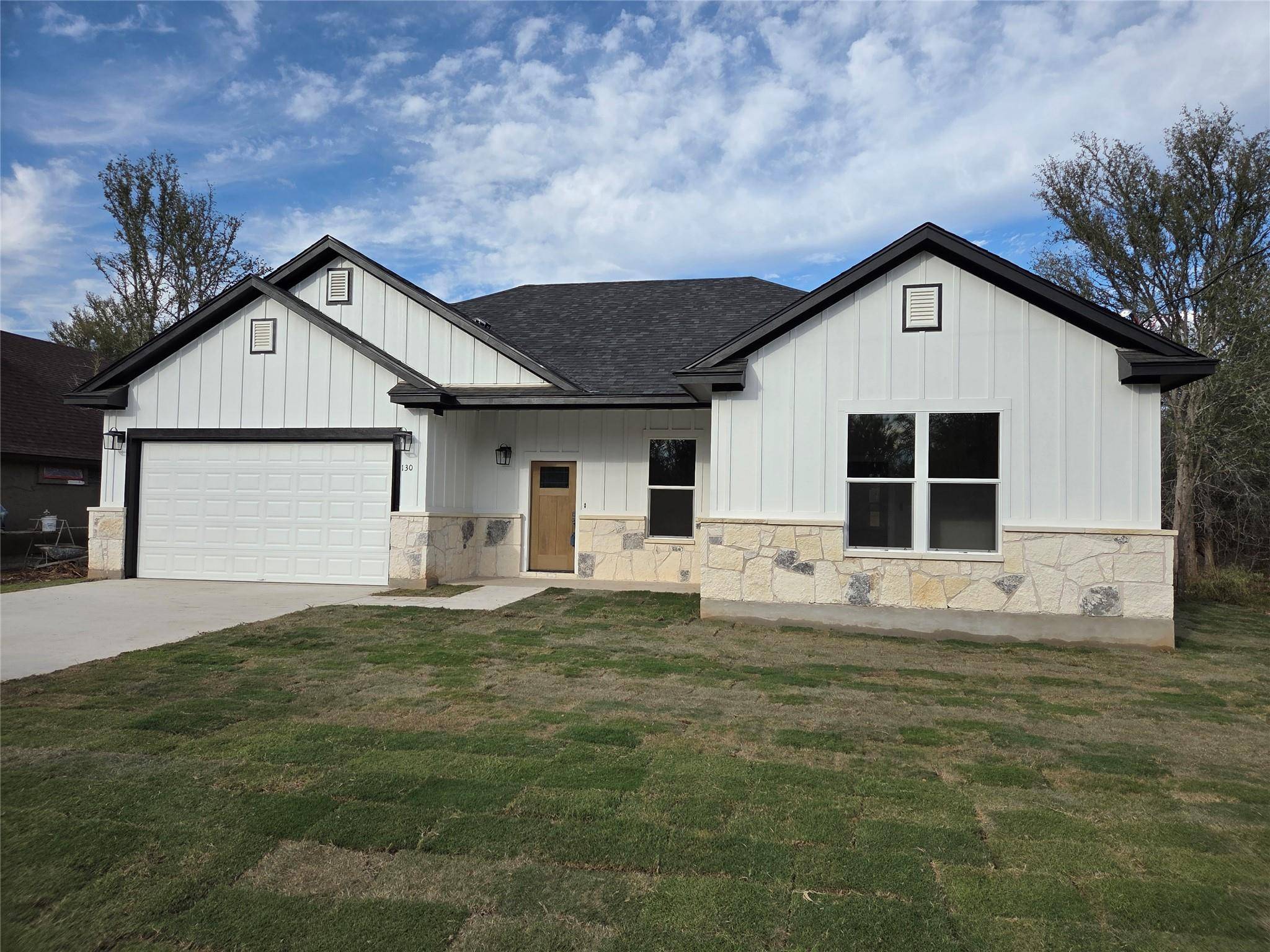 Bastrop, TX 78602,130 E Pauwela LN