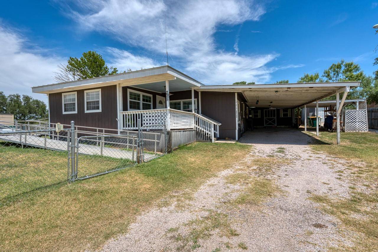 Granite Shoals, TX 78654,225 E Greencastle