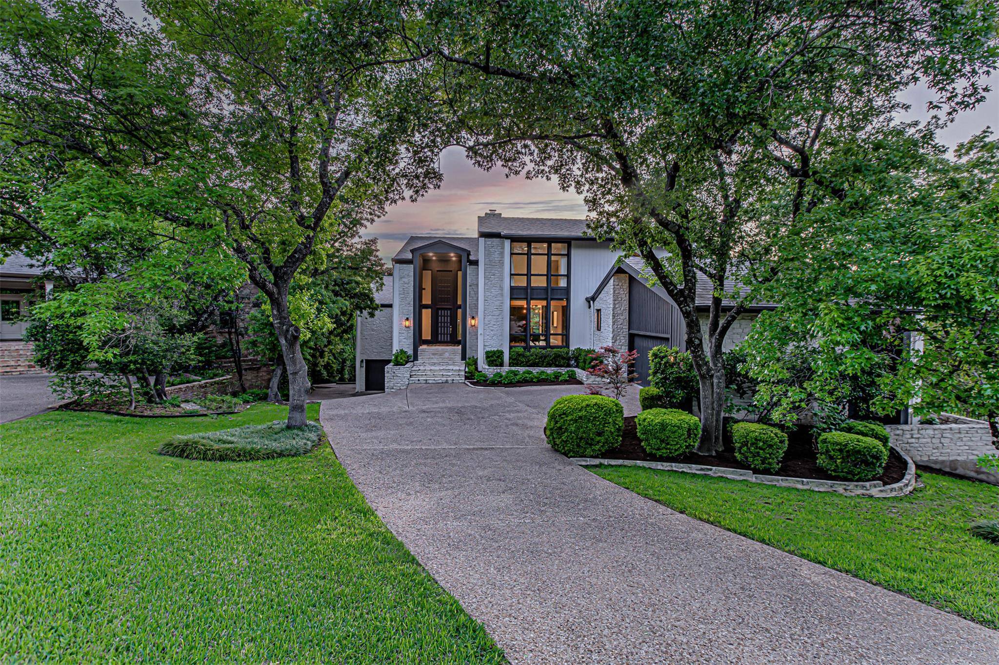 Austin, TX 78746,3502 Native Dancer CV