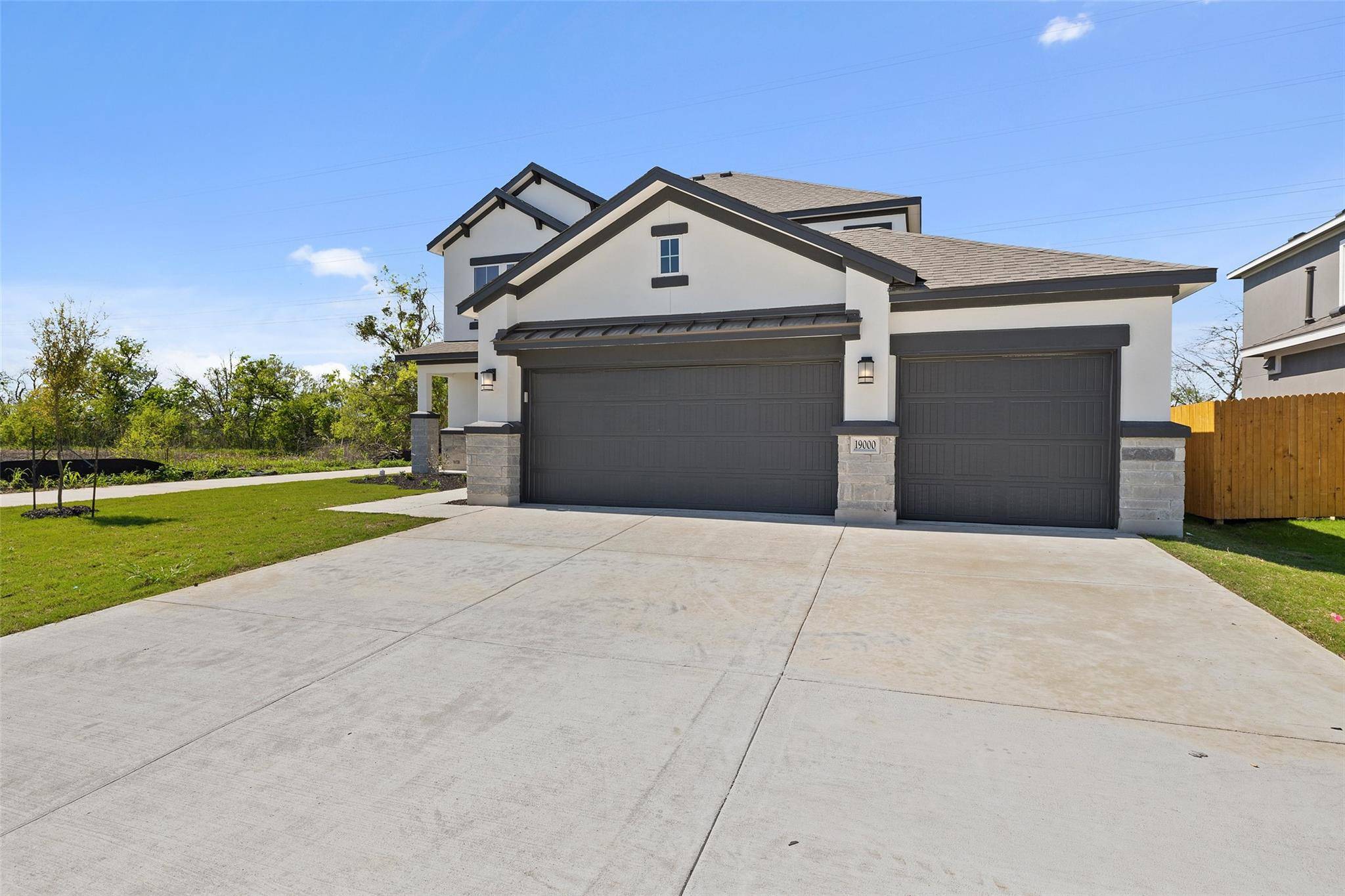 Pflugerville, TX 78660,19000 Sedge Wren LN