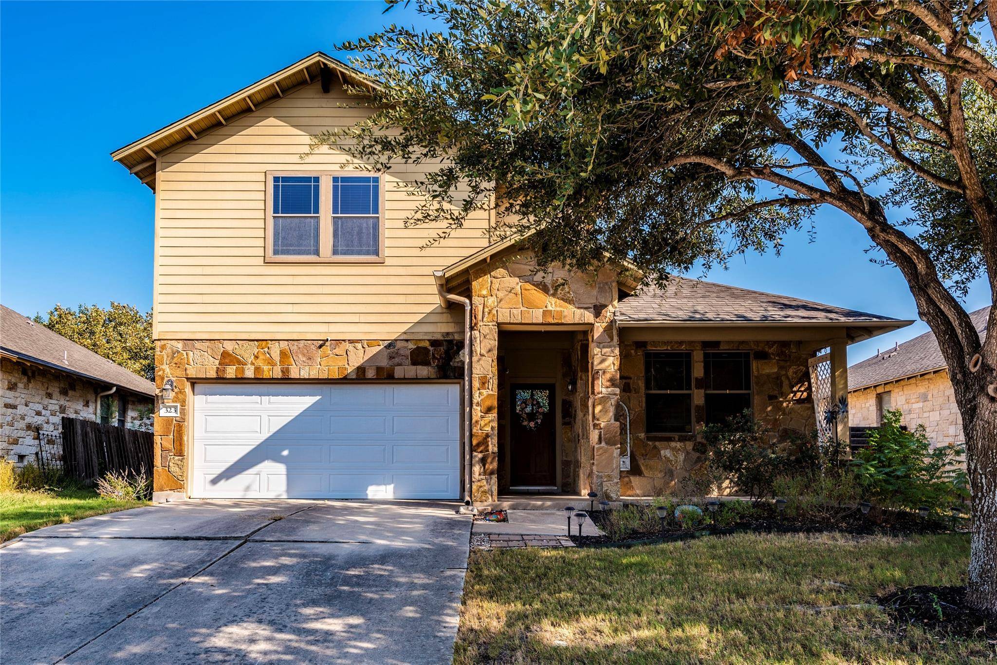 Buda, TX 78610,323 Rosemary HOLW