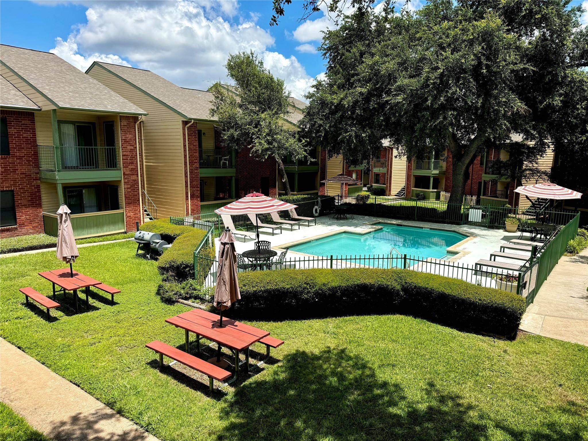 Austin, TX 78729,13359 Pond Springs RD #204